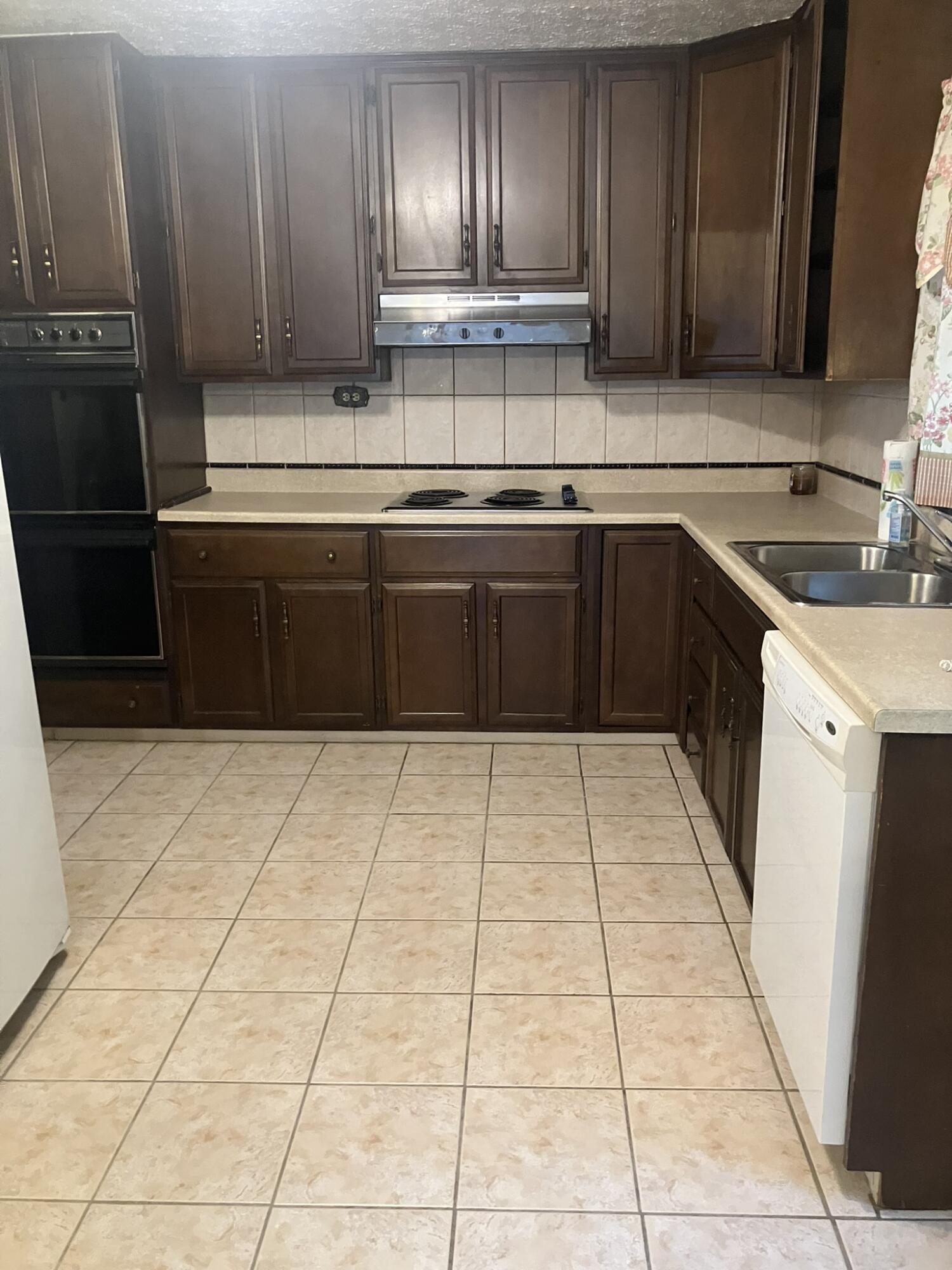 189 Park Drive Property Photo 27