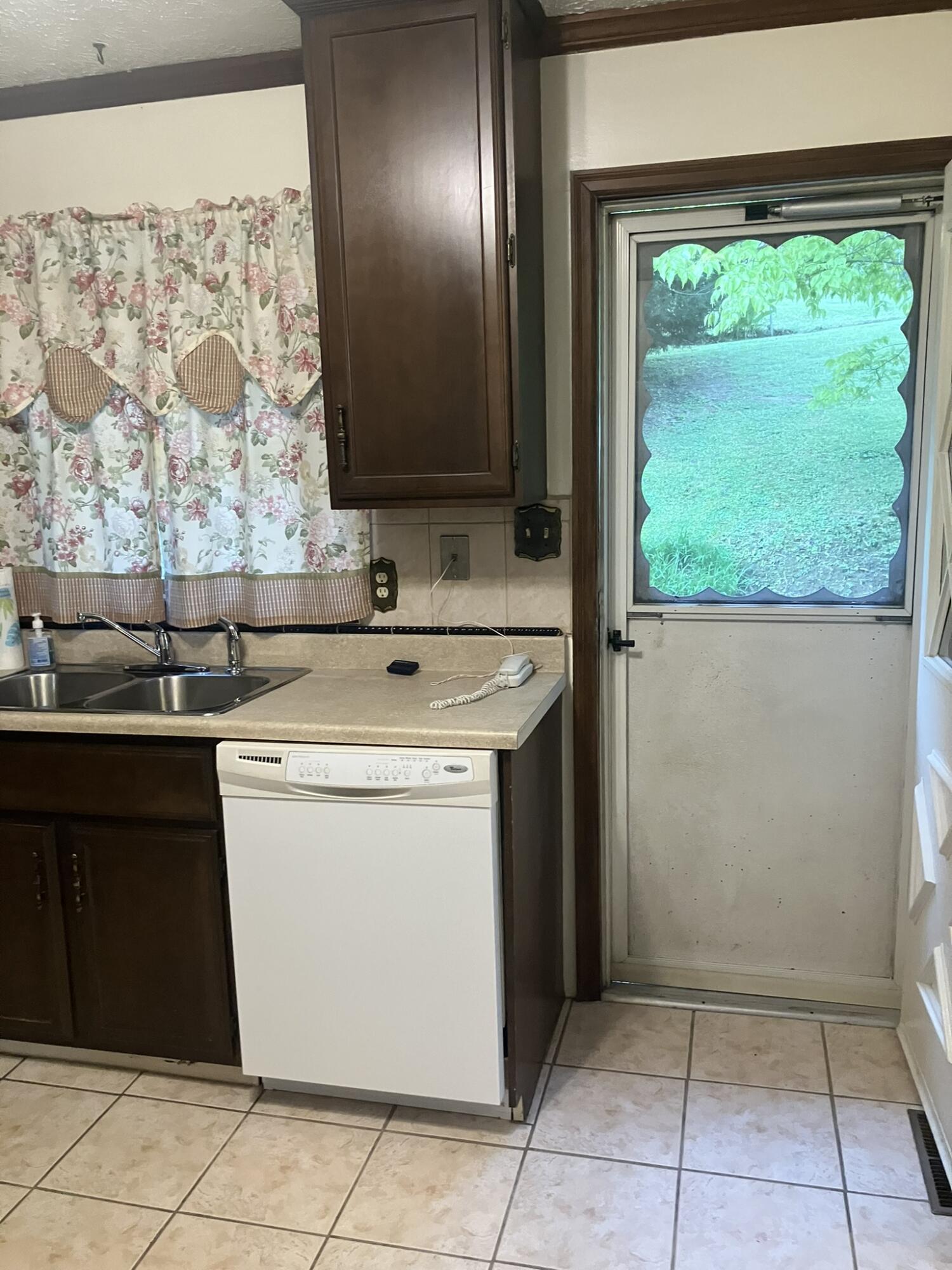 189 Park Drive Property Photo 30