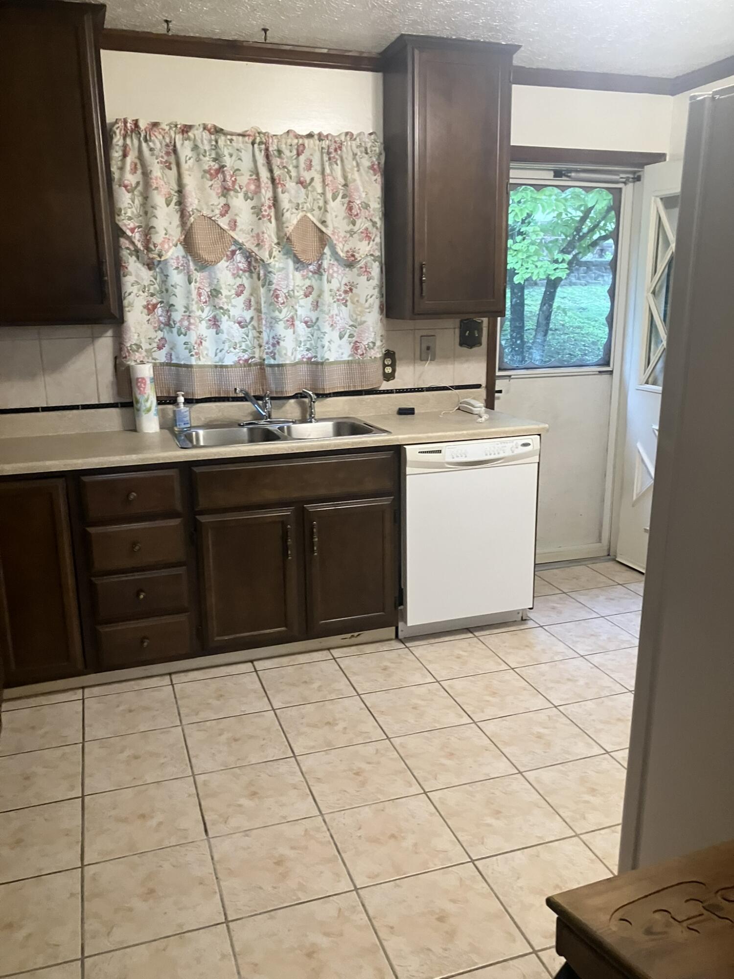 189 Park Drive Property Photo 32