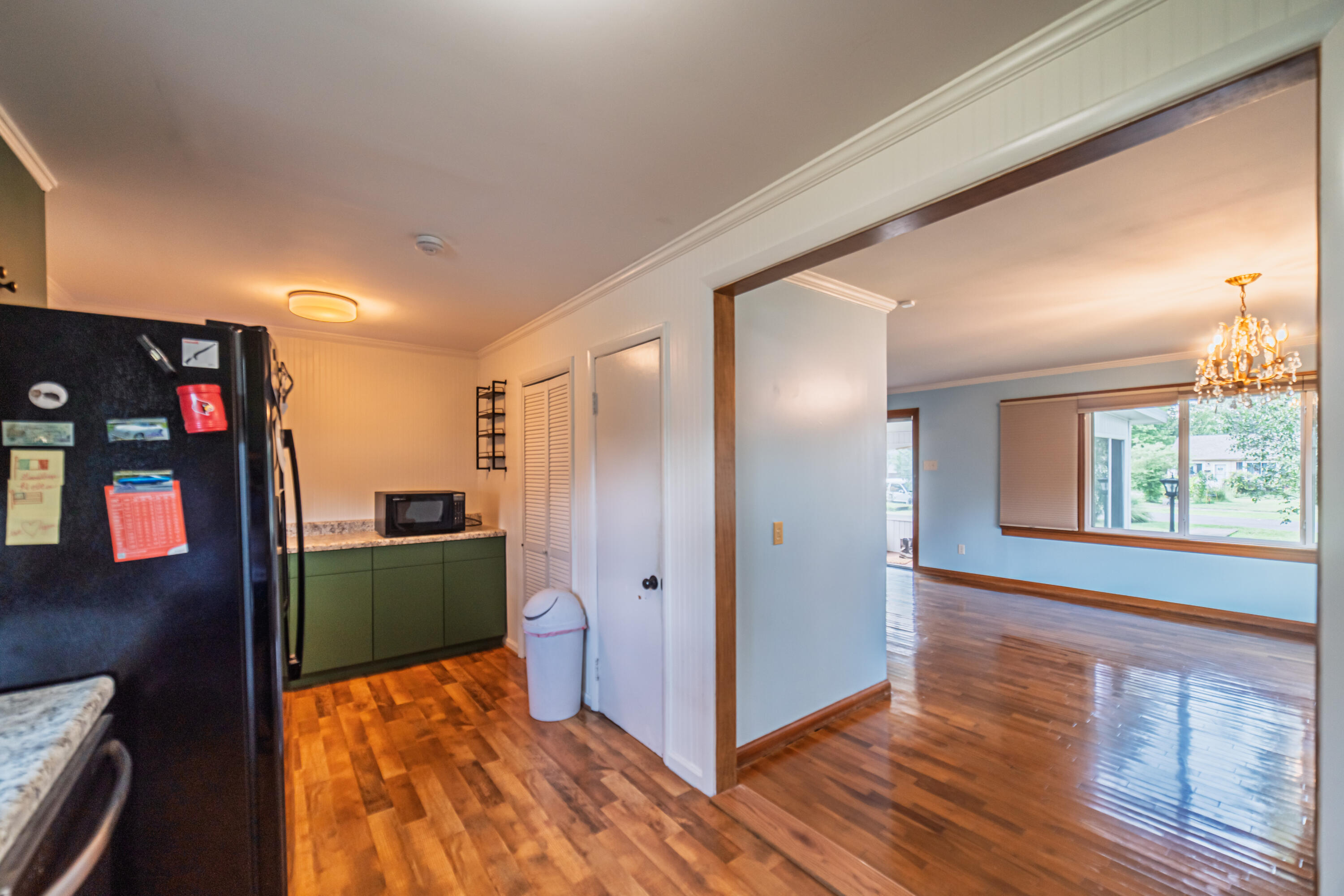 2424 Madison Street Property Photo 11