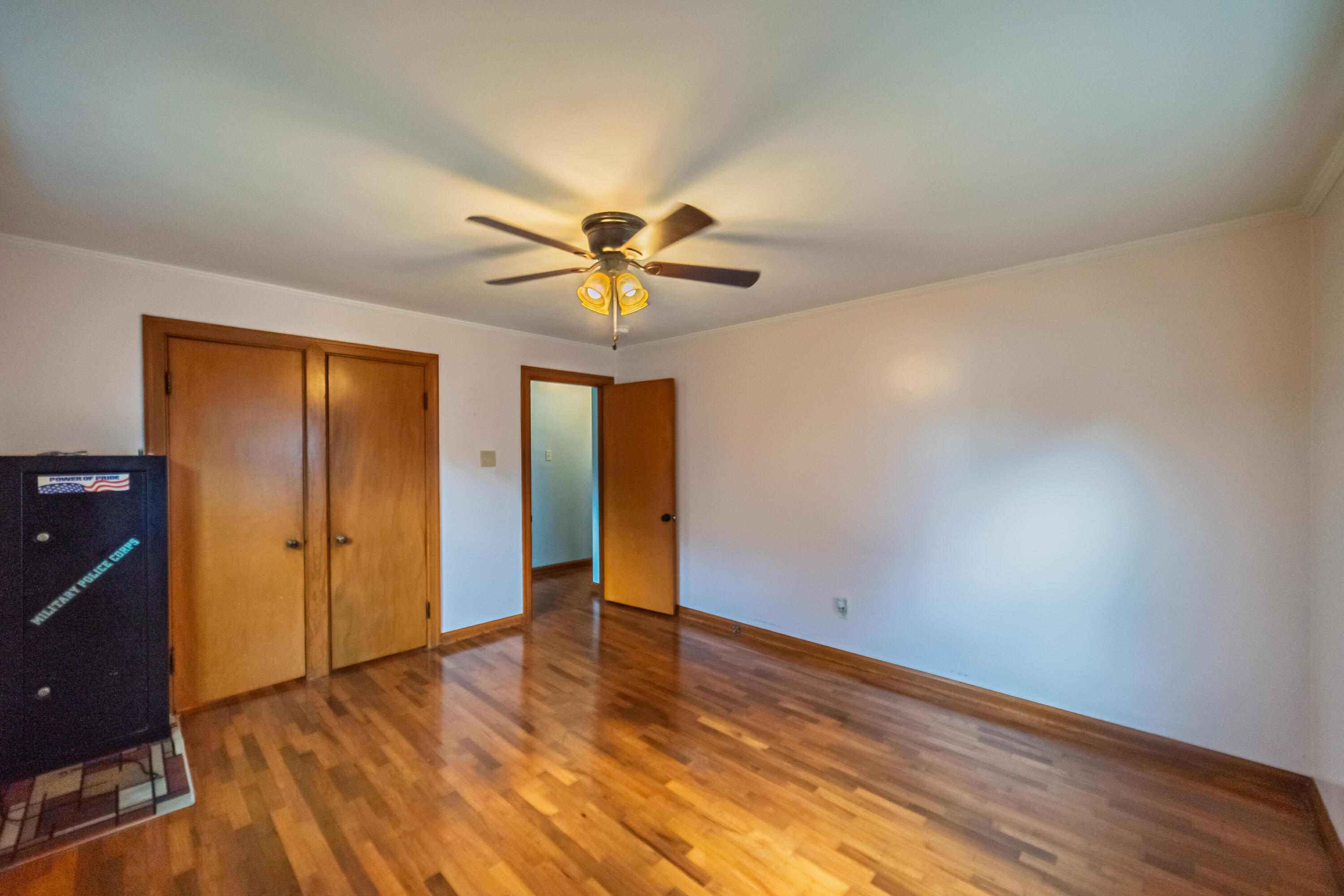 2424 Madison Street Property Photo 19