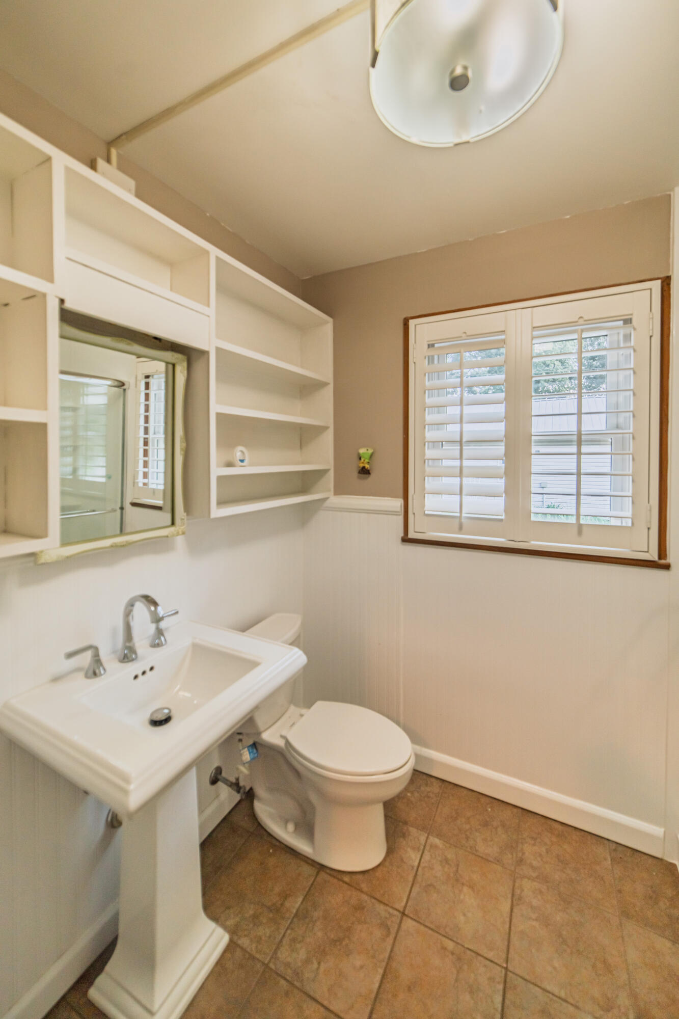 2424 Madison Street Property Photo 20