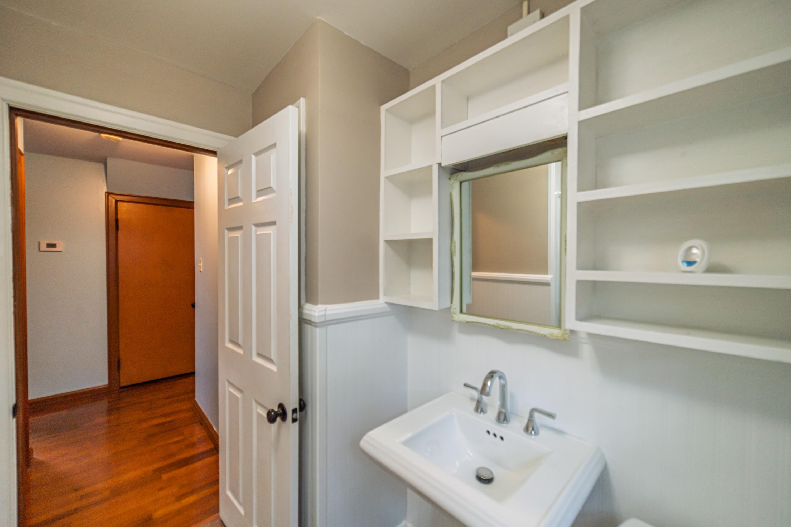 2424 Madison Street Property Photo 23