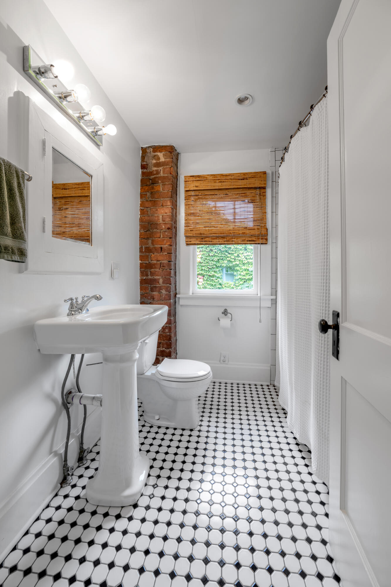 10 Richmond Avenue Property Photo 45