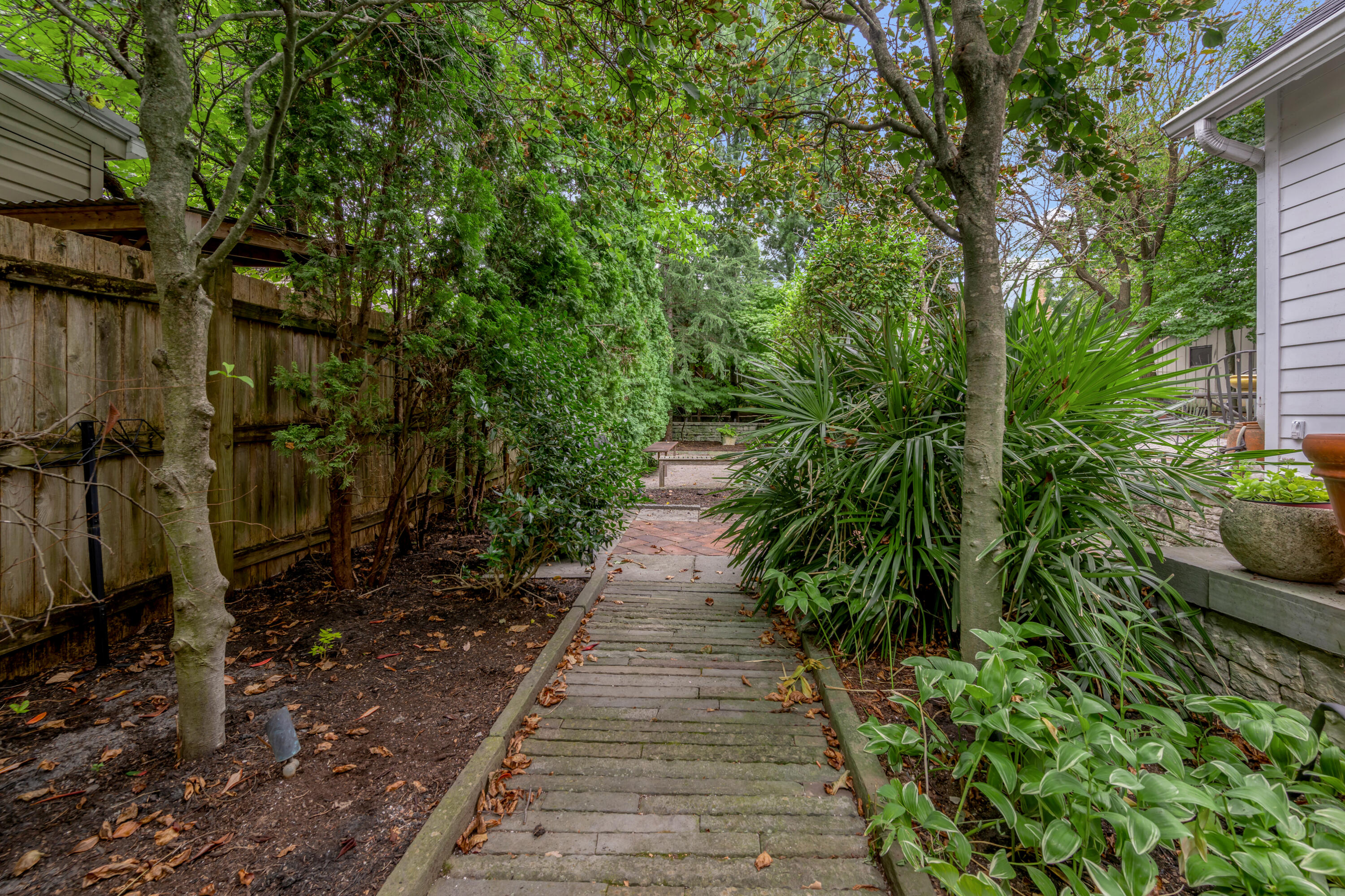 10 Richmond Avenue Property Photo 61