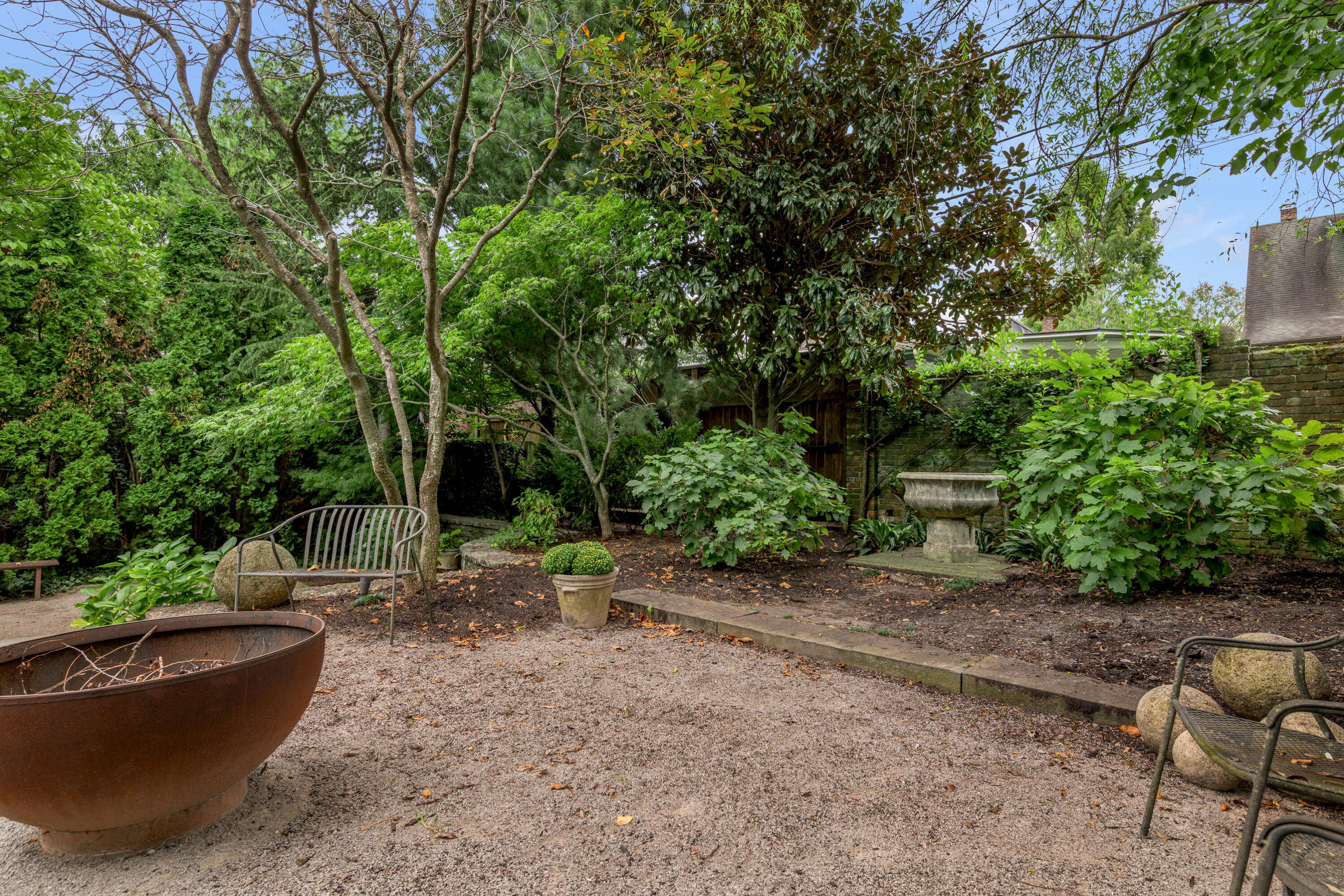 10 Richmond Avenue Property Photo 73