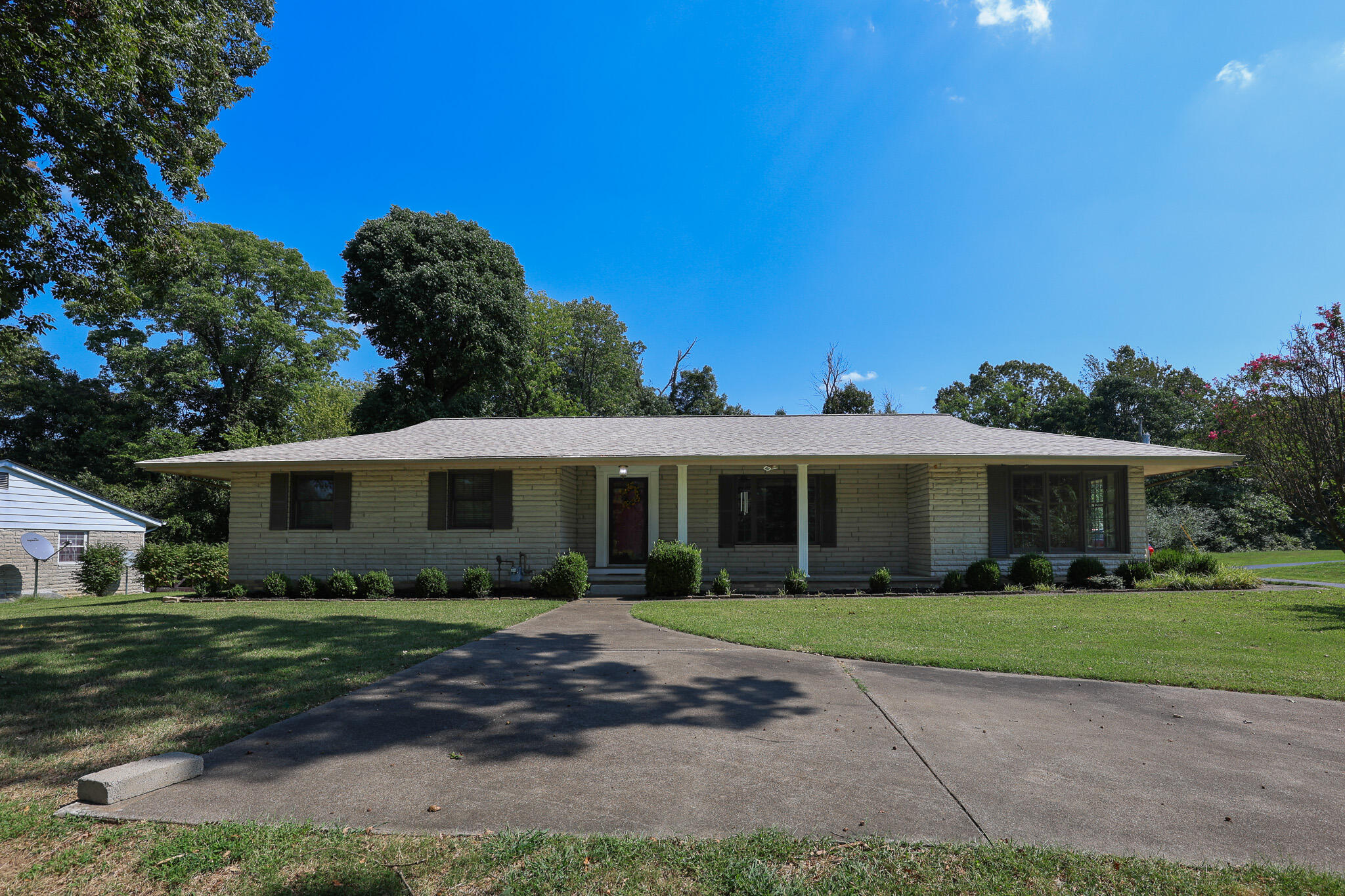 404 Highland Church Road Property Photo 1