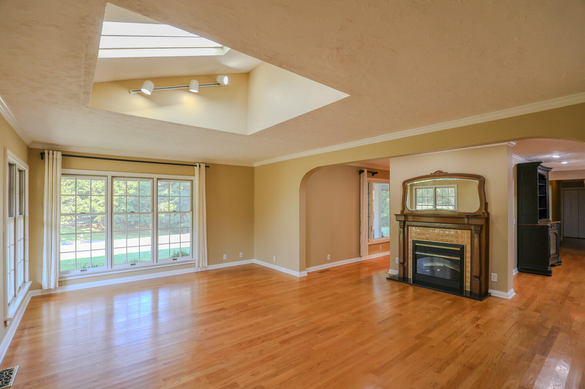 404 Highland Church Road Property Photo 5