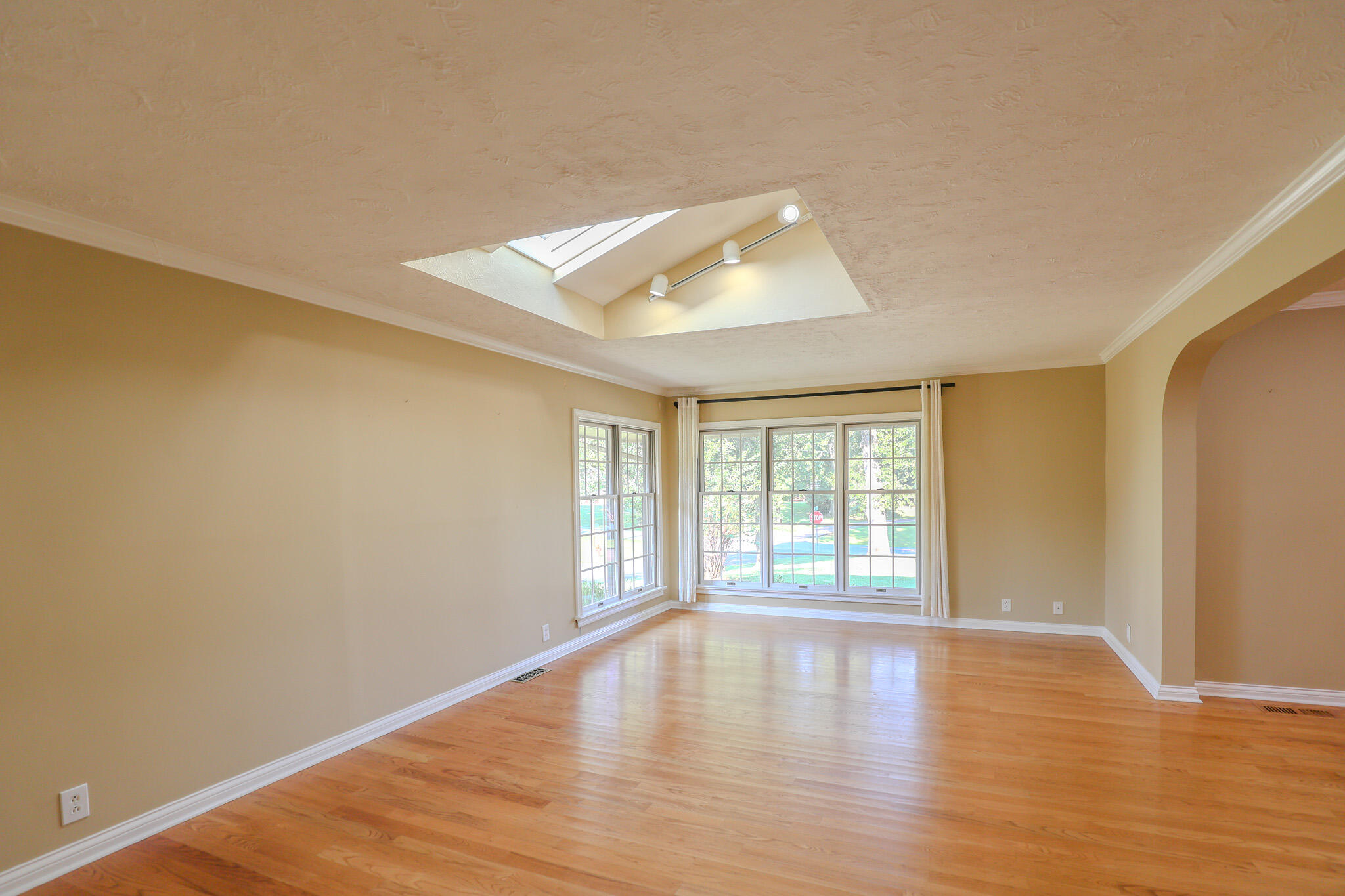 404 Highland Church Road Property Photo 7