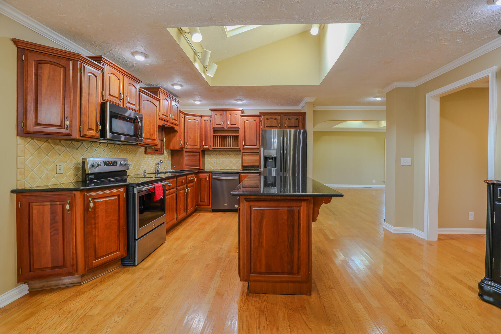 404 Highland Church Road Property Photo 8