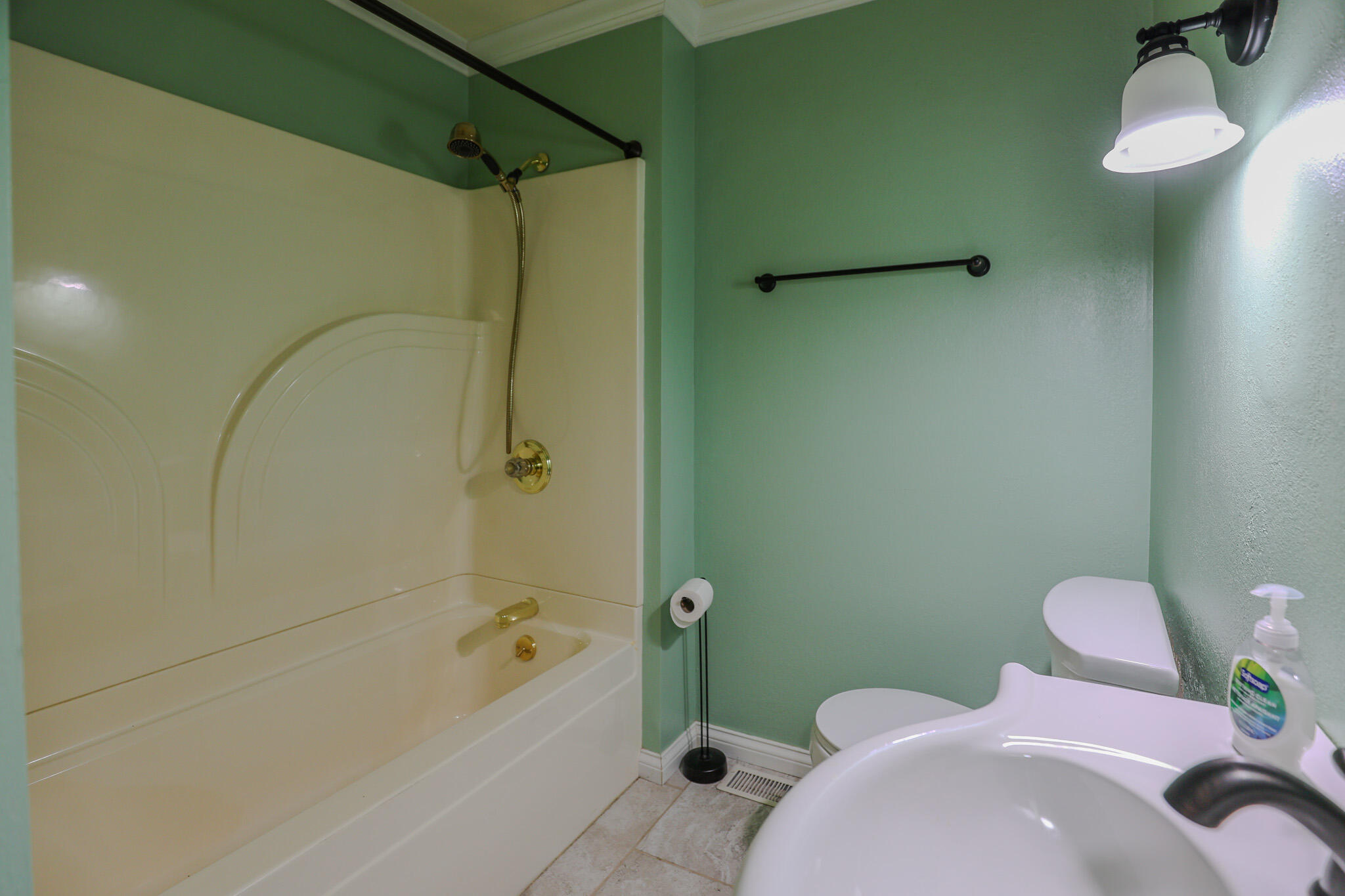 404 Highland Church Road Property Photo 24