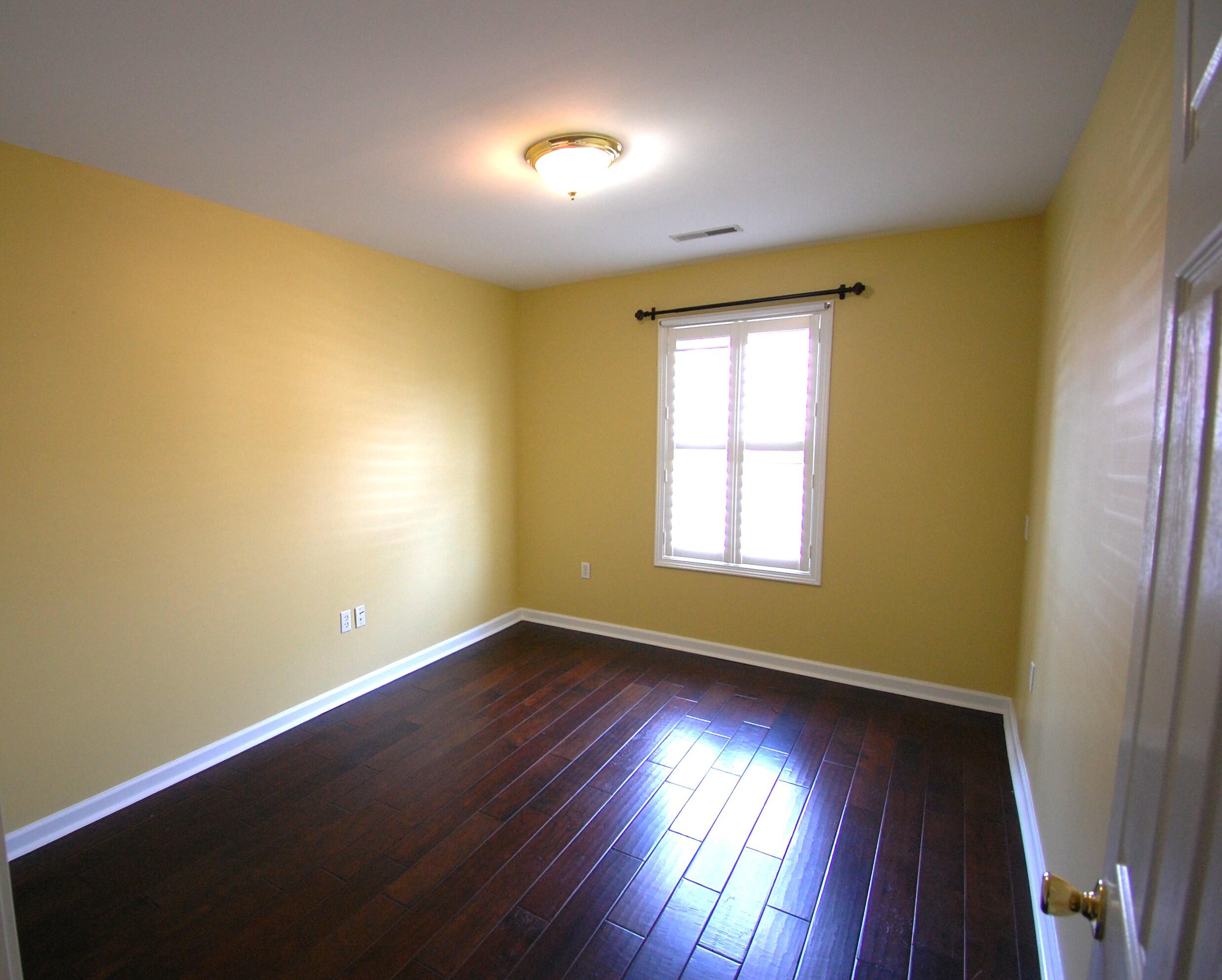 2105 West Park Drive Property Photo 6