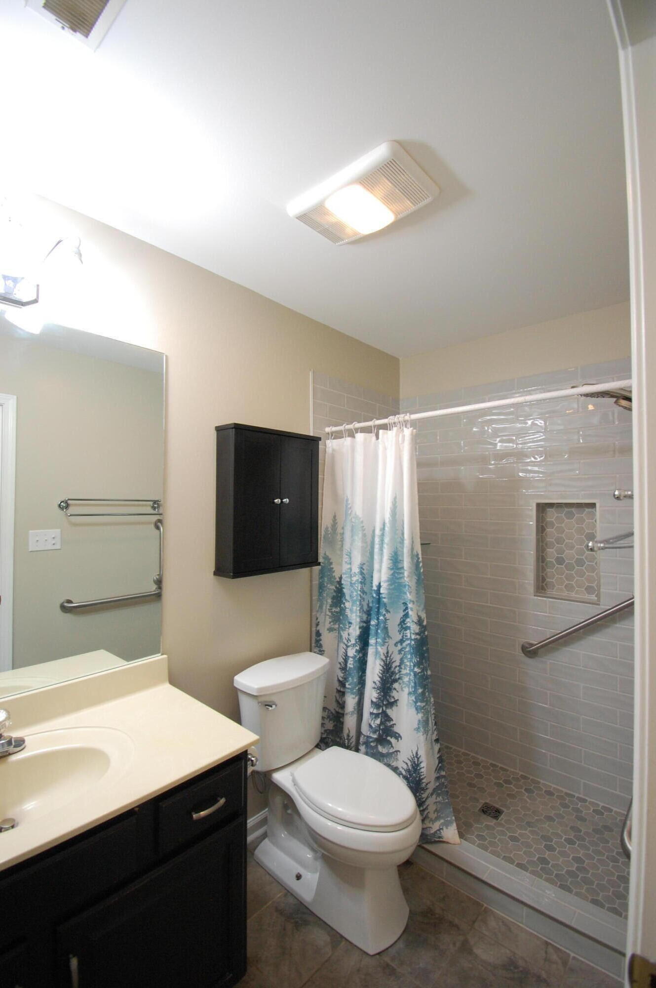 2105 West Park Drive Property Photo 10