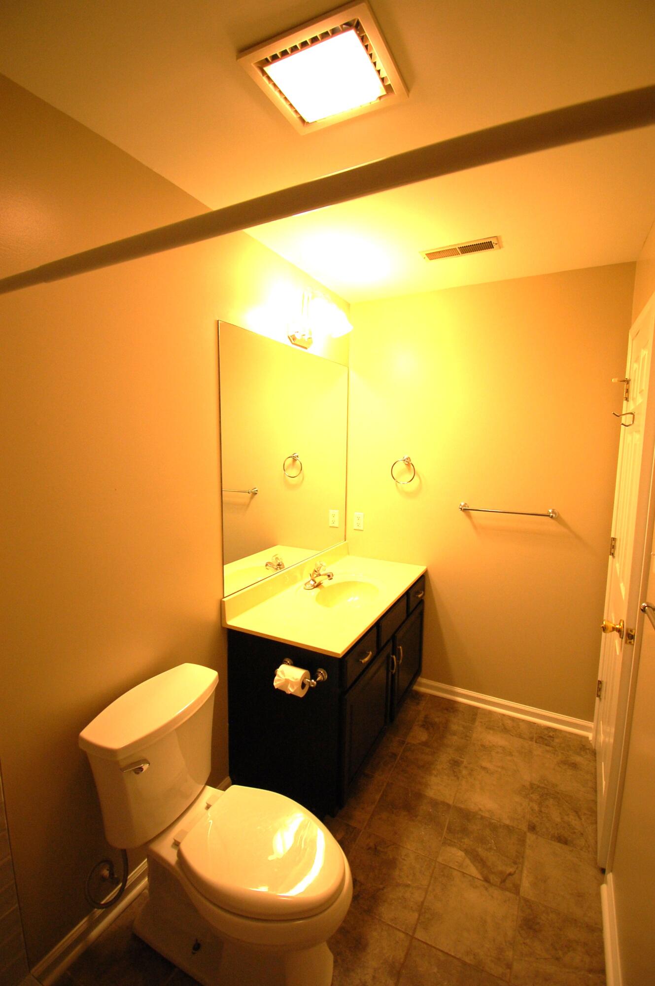 2105 West Park Drive Property Photo 13