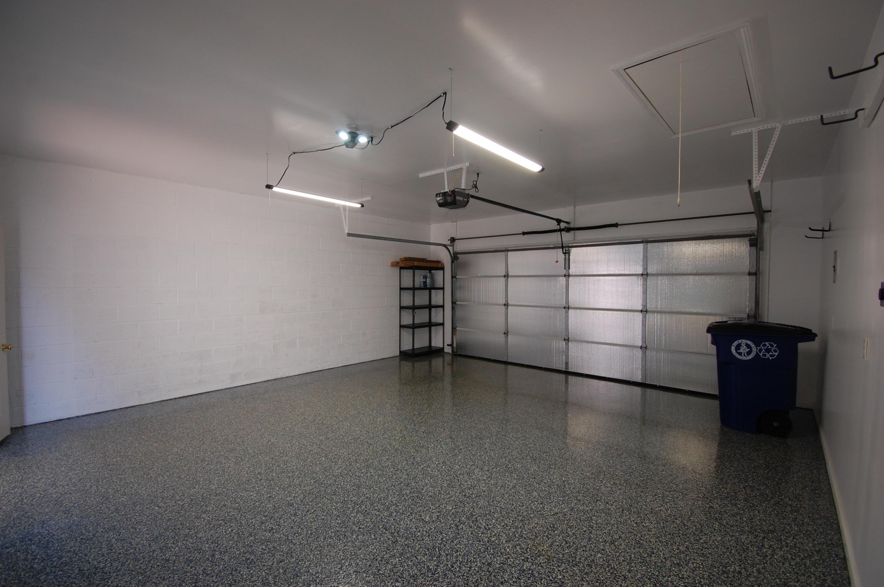 2105 West Park Drive Property Photo 17
