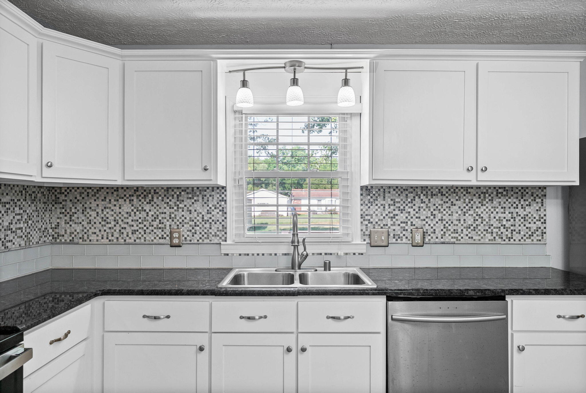 3913 Tanglewood Drive Property Photo 11
