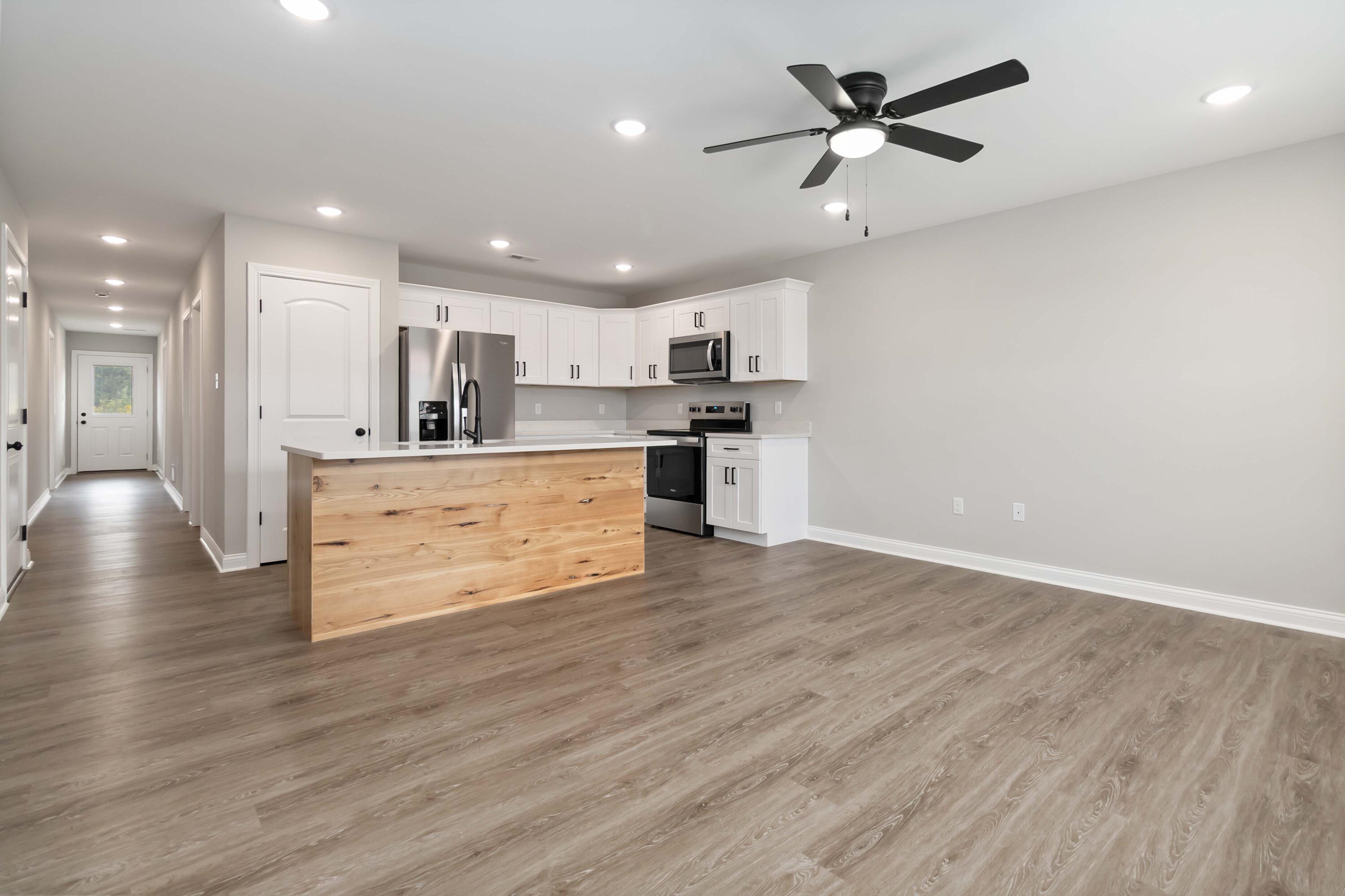 408 Nandino Circle Property Photo 8