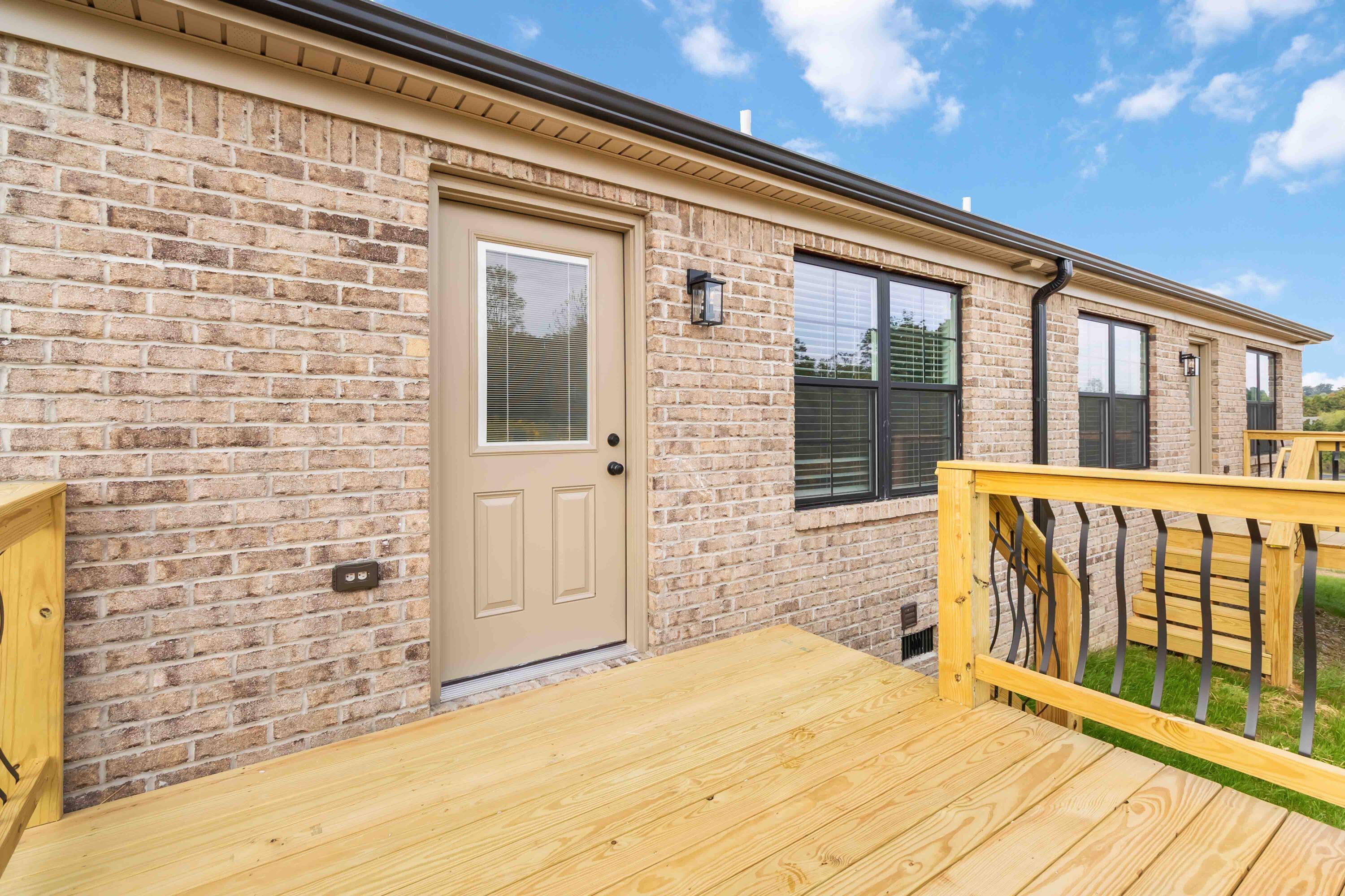 408 Nandino Circle Property Photo 25