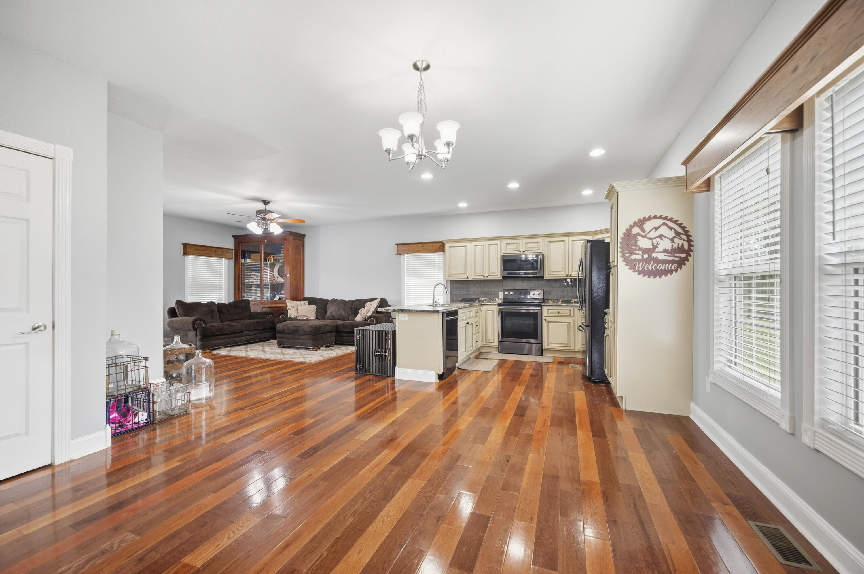 2131 Todd Lane Property Photo 16