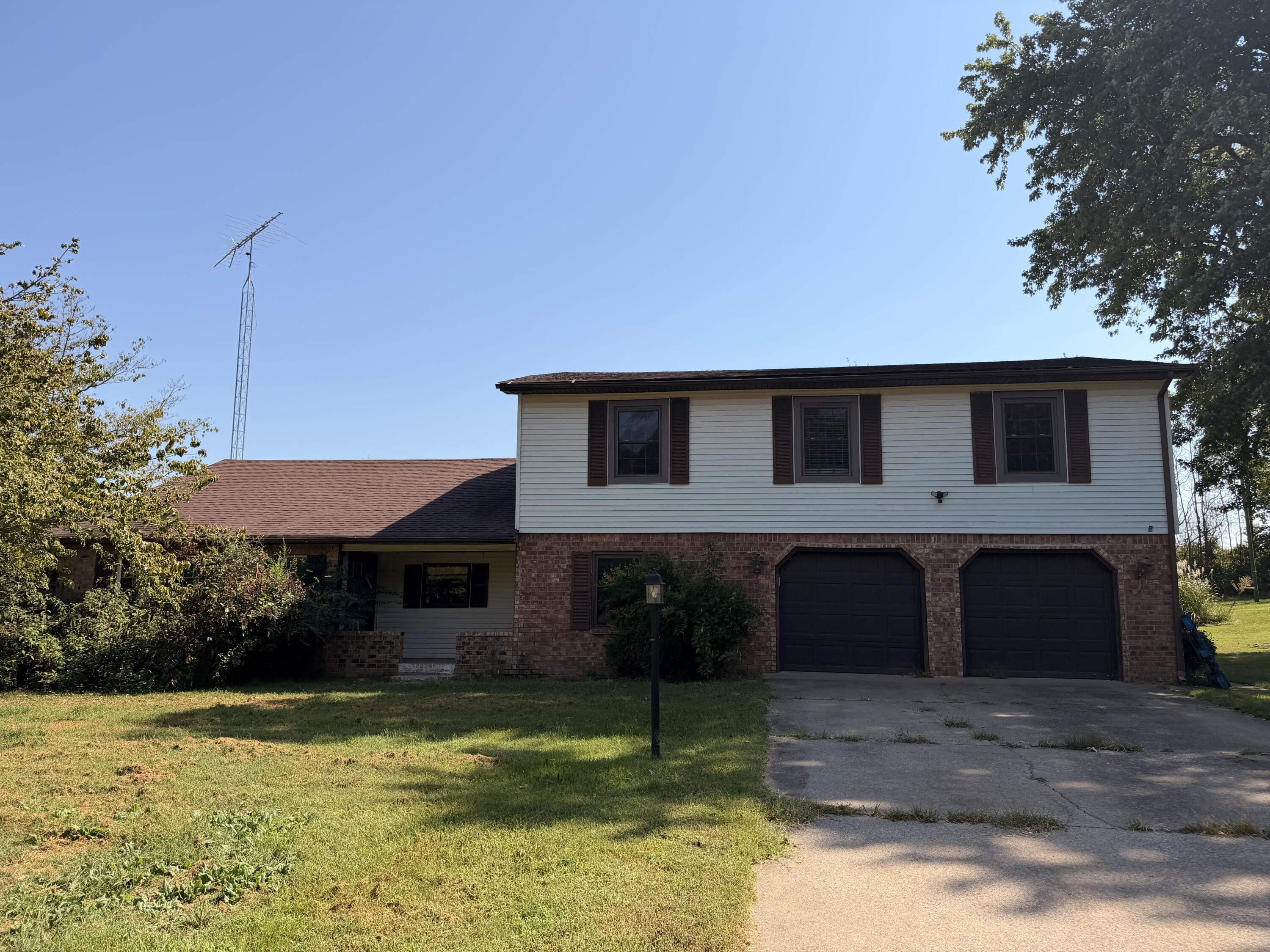 2004 Wingo Road Property Photo 1