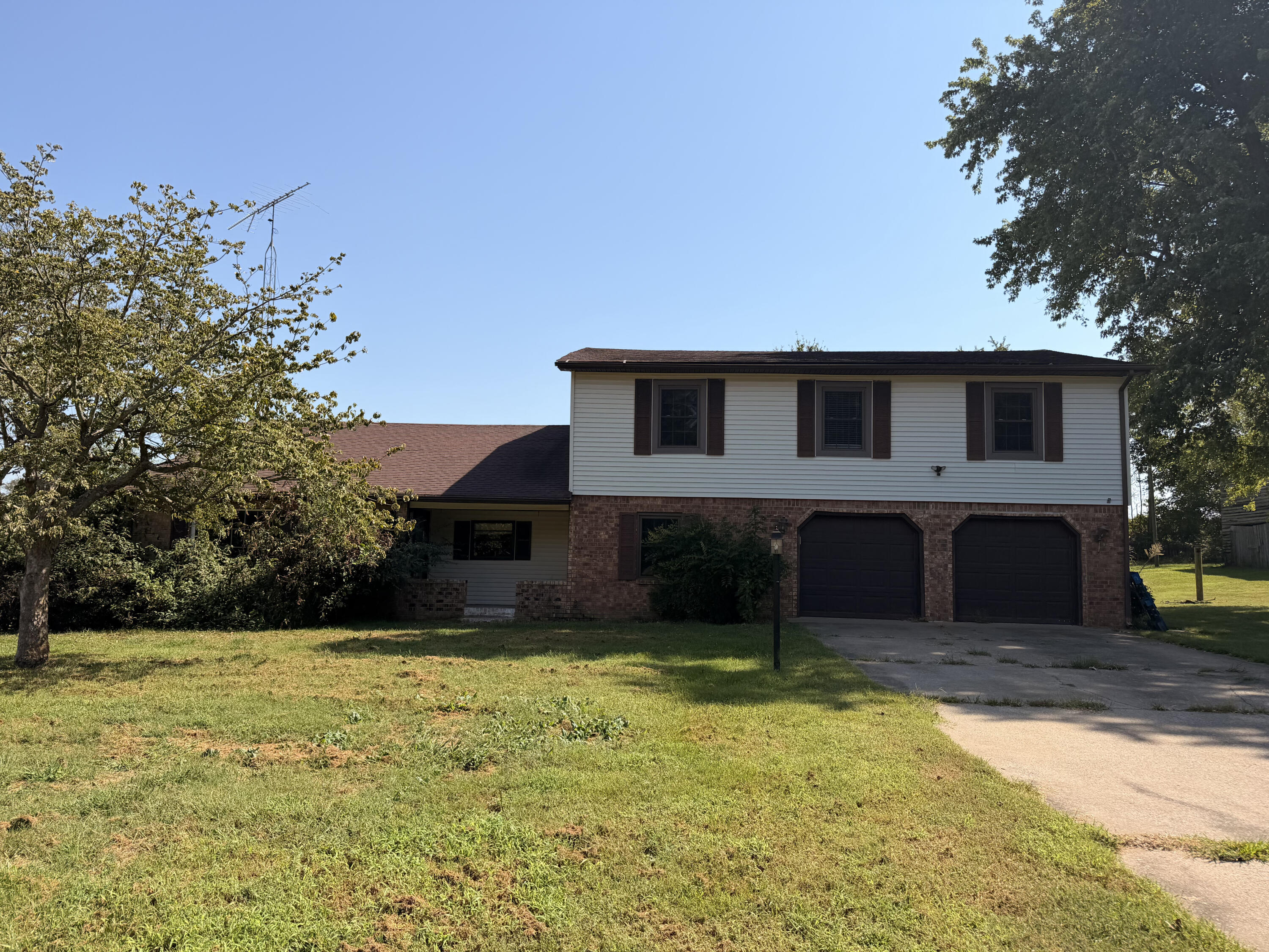 2004 Wingo Road Property Photo 2
