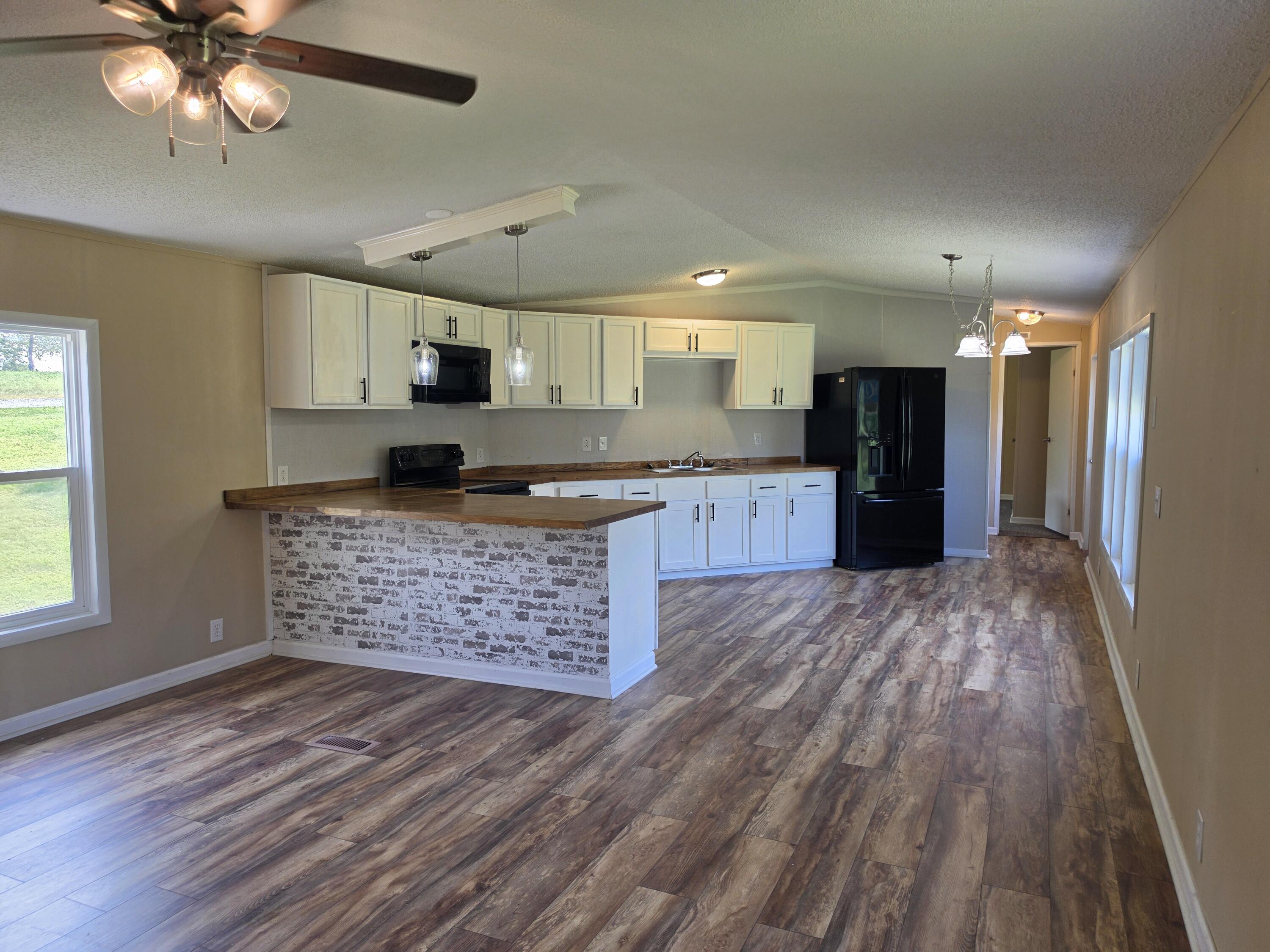 65 Long Lane Property Photo 4