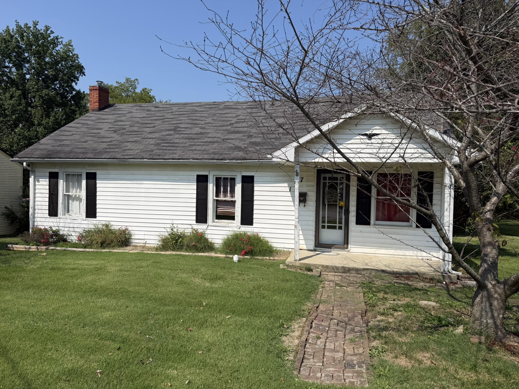 127 Center Street Property Photo 1