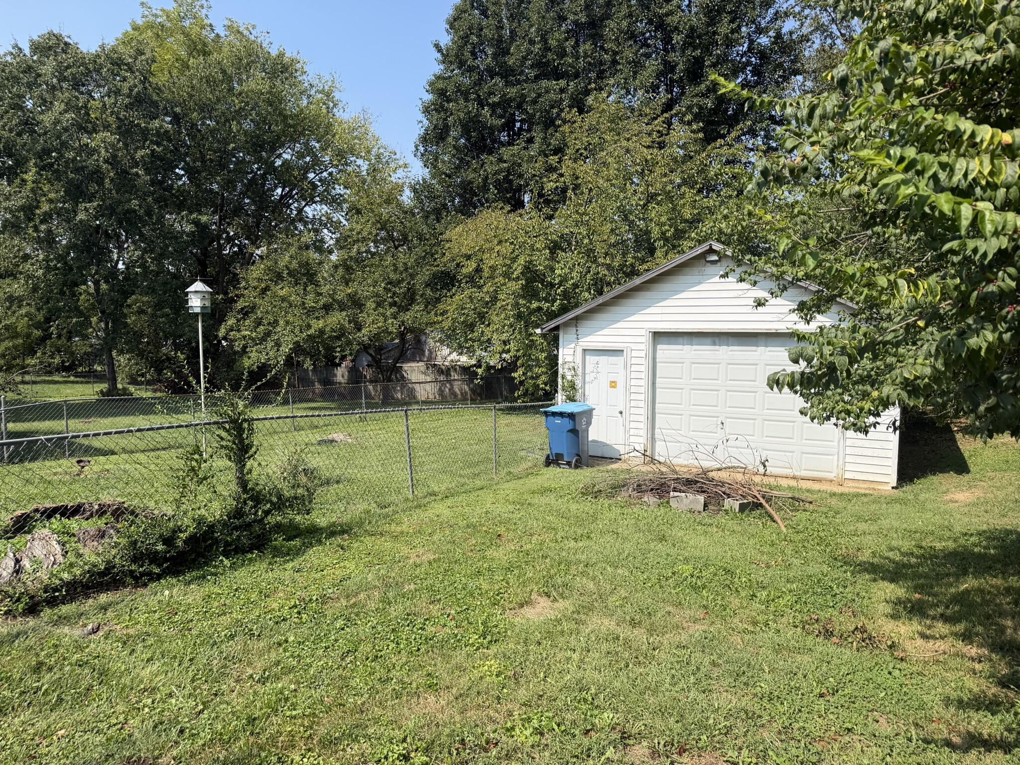 127 Center Street Property Photo 2