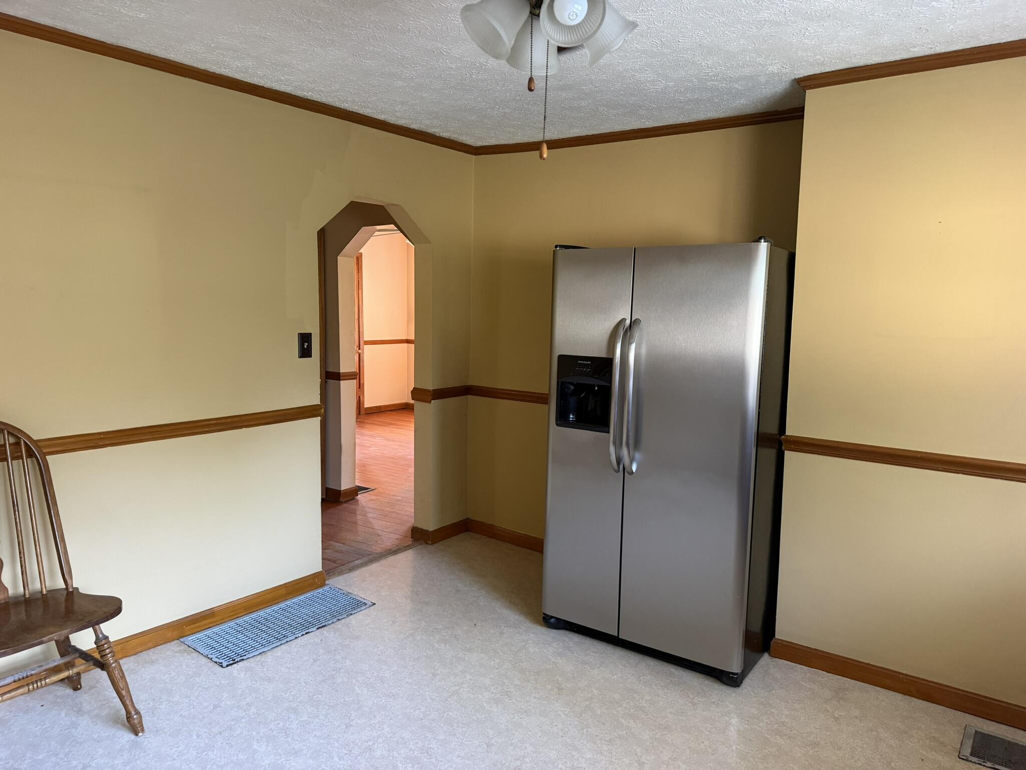 127 Center Street Property Photo 8