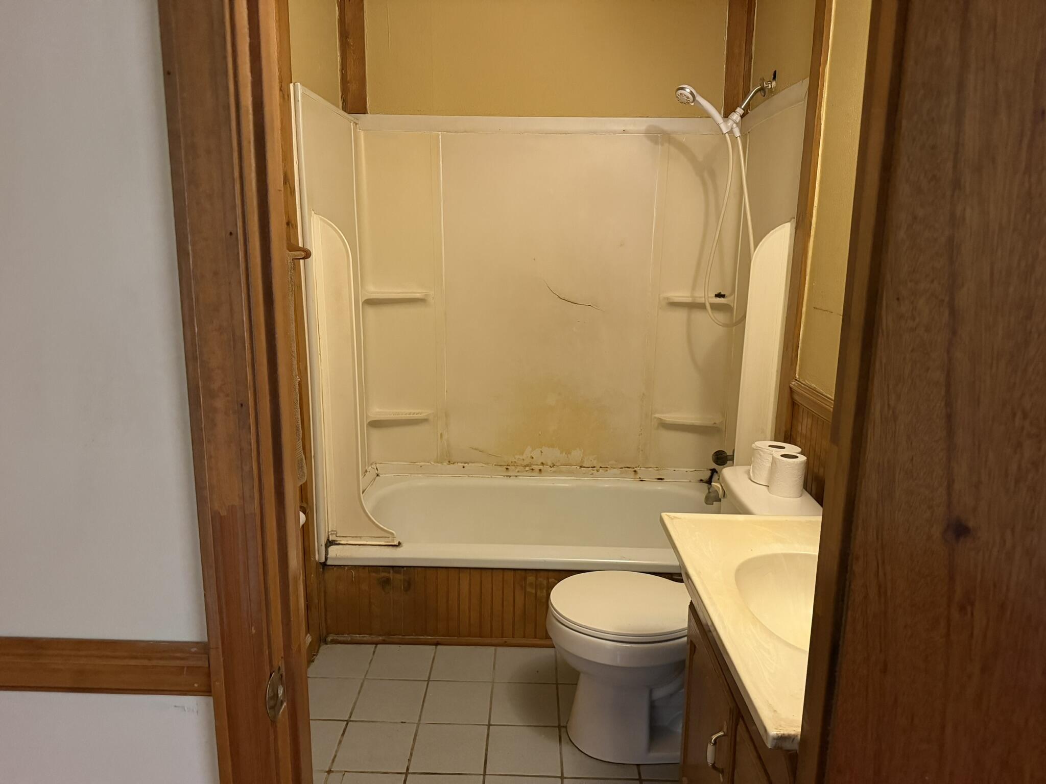 127 Center Street Property Photo 14