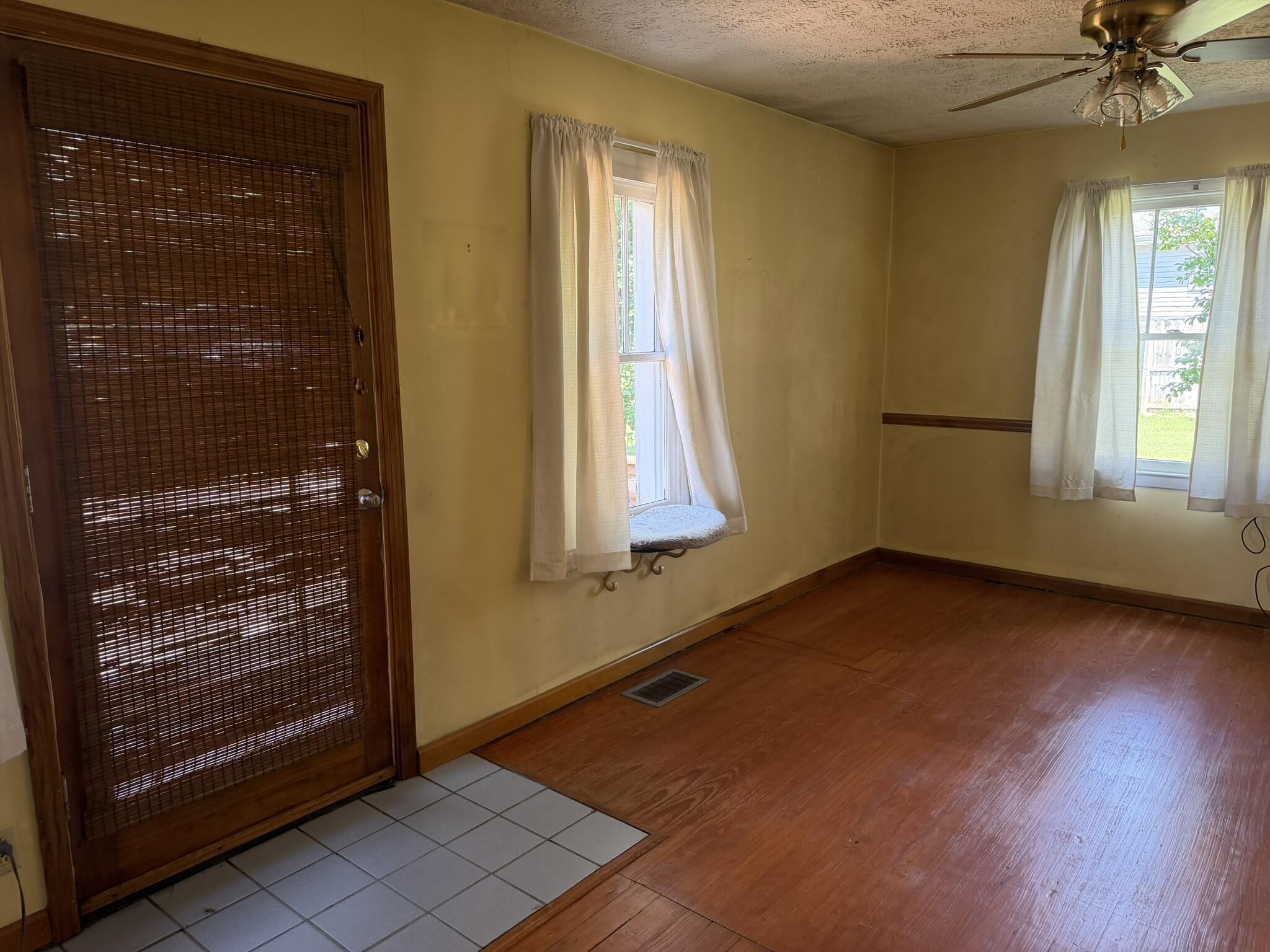 127 Center Street Property Photo 16