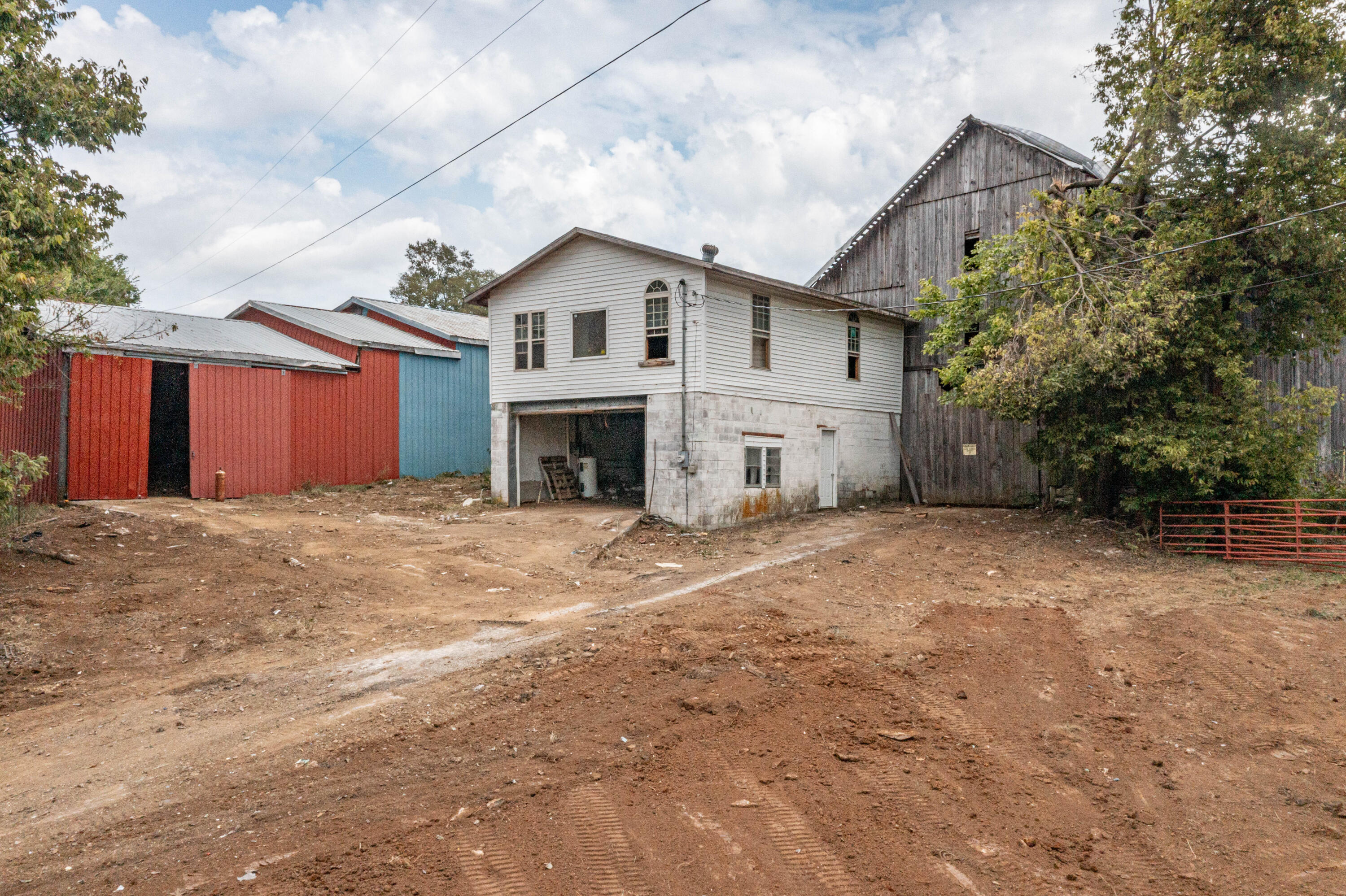 706 Stone Road Property Photo 6