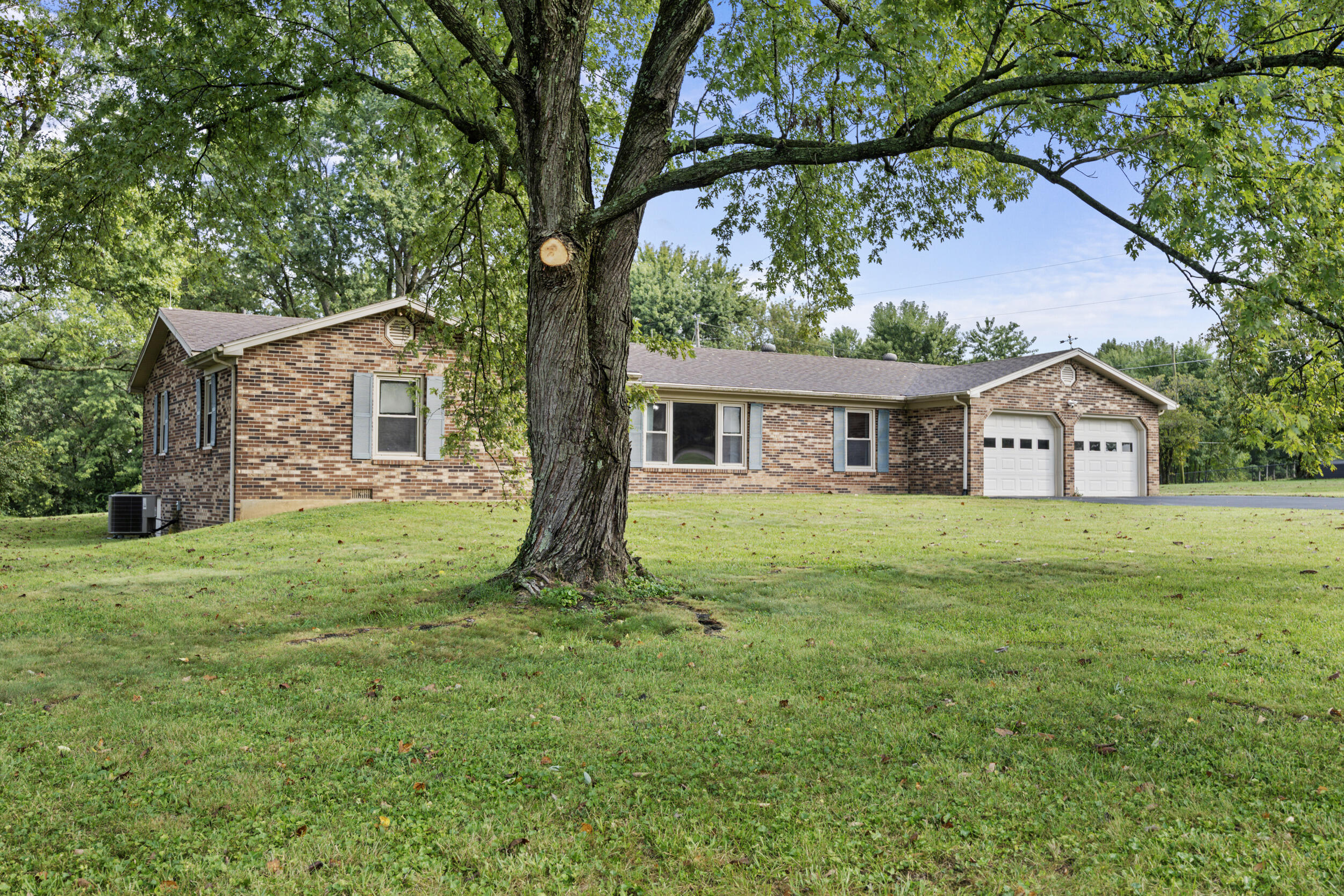 392 Dove Creek Road Property Photo 3