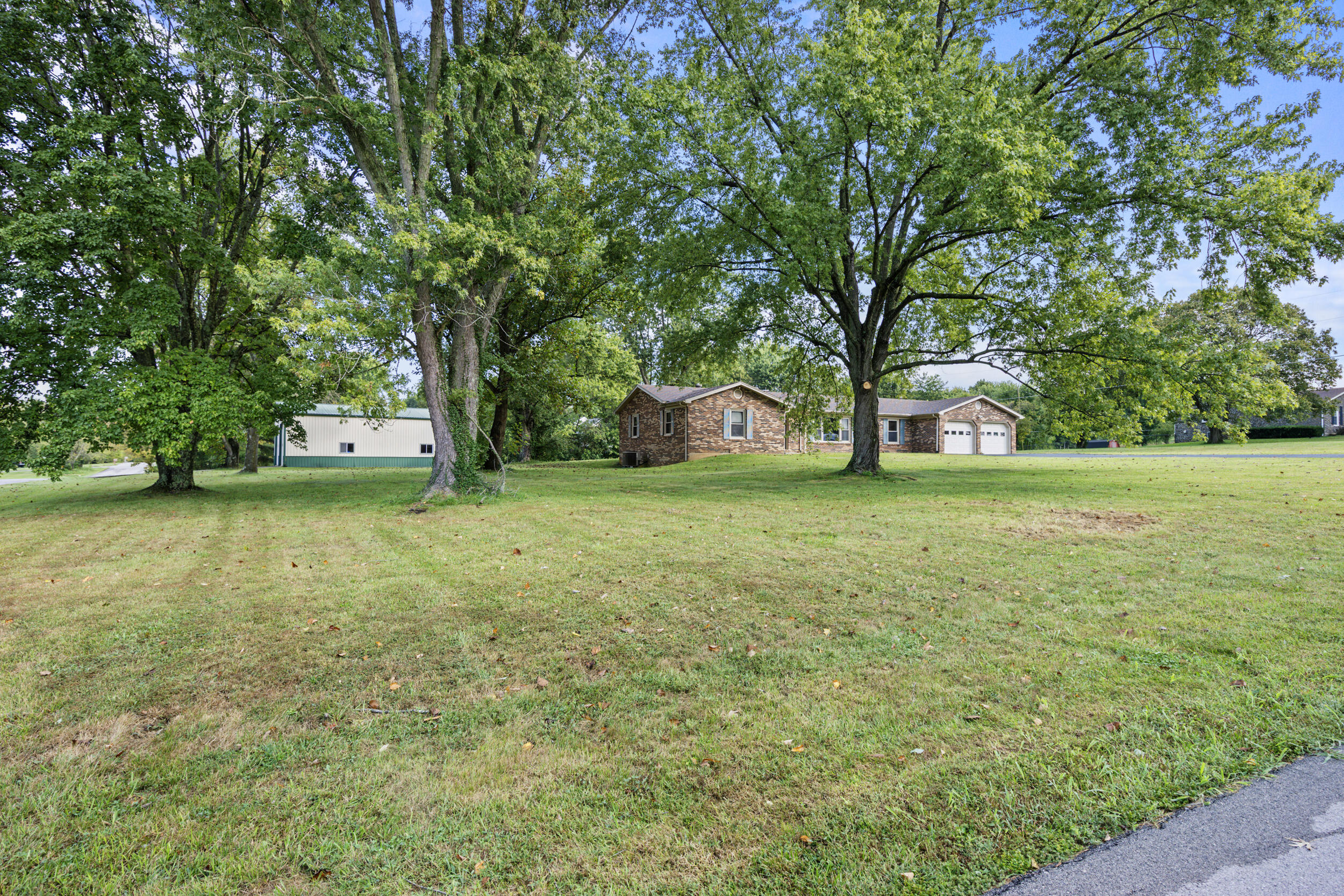 392 Dove Creek Road Property Photo 5