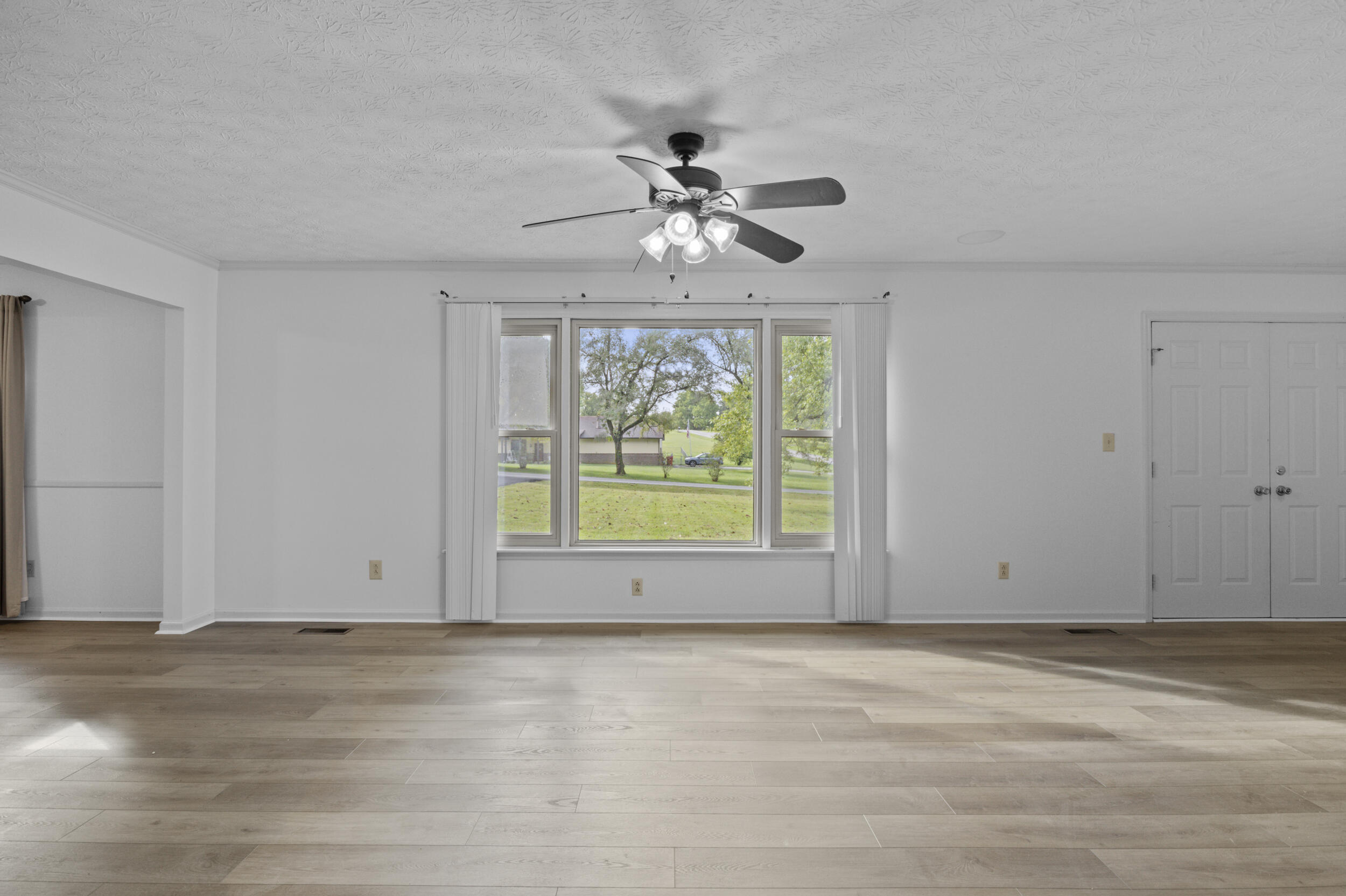 392 Dove Creek Road Property Photo 12