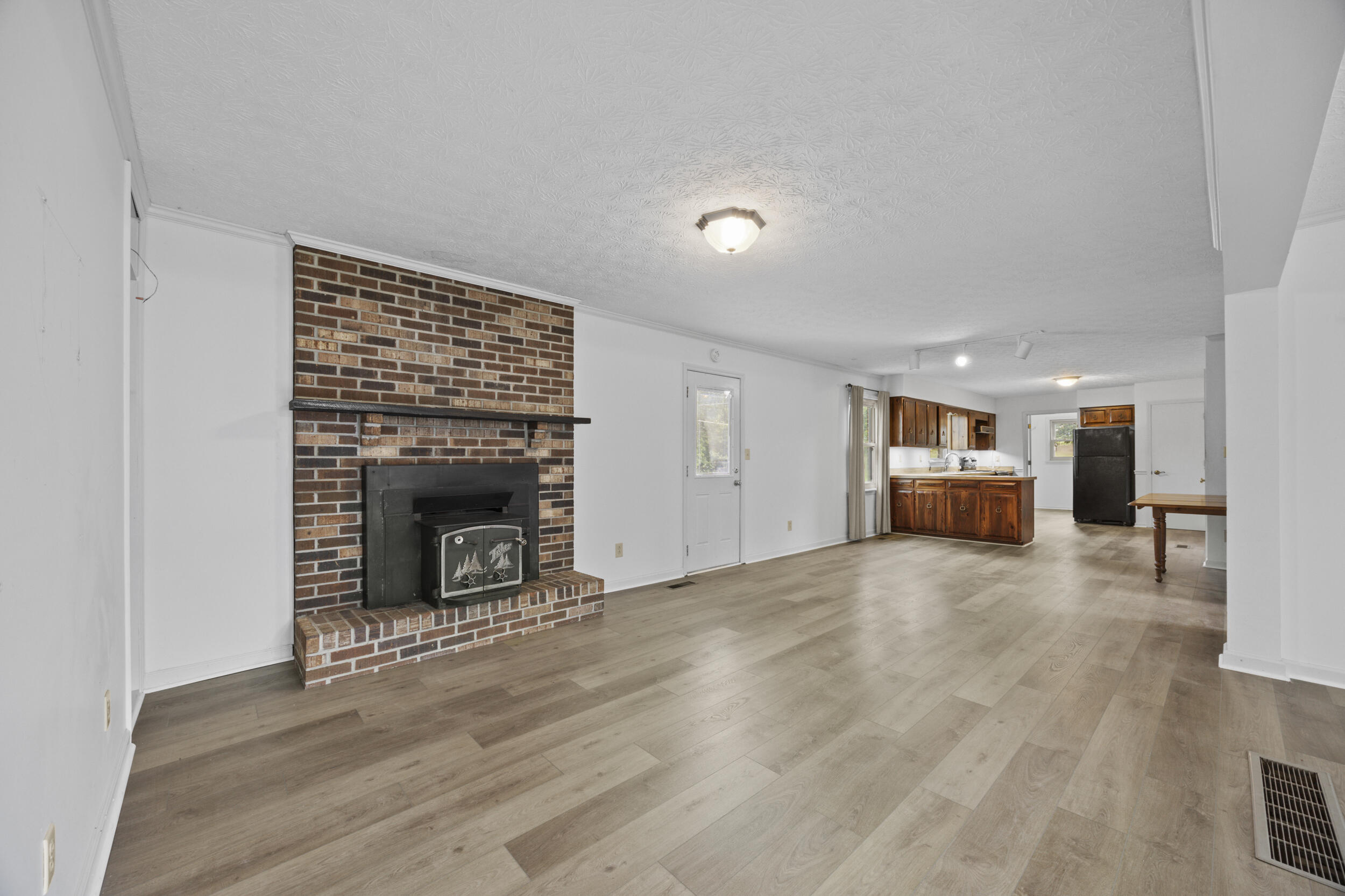 392 Dove Creek Road Property Photo 17