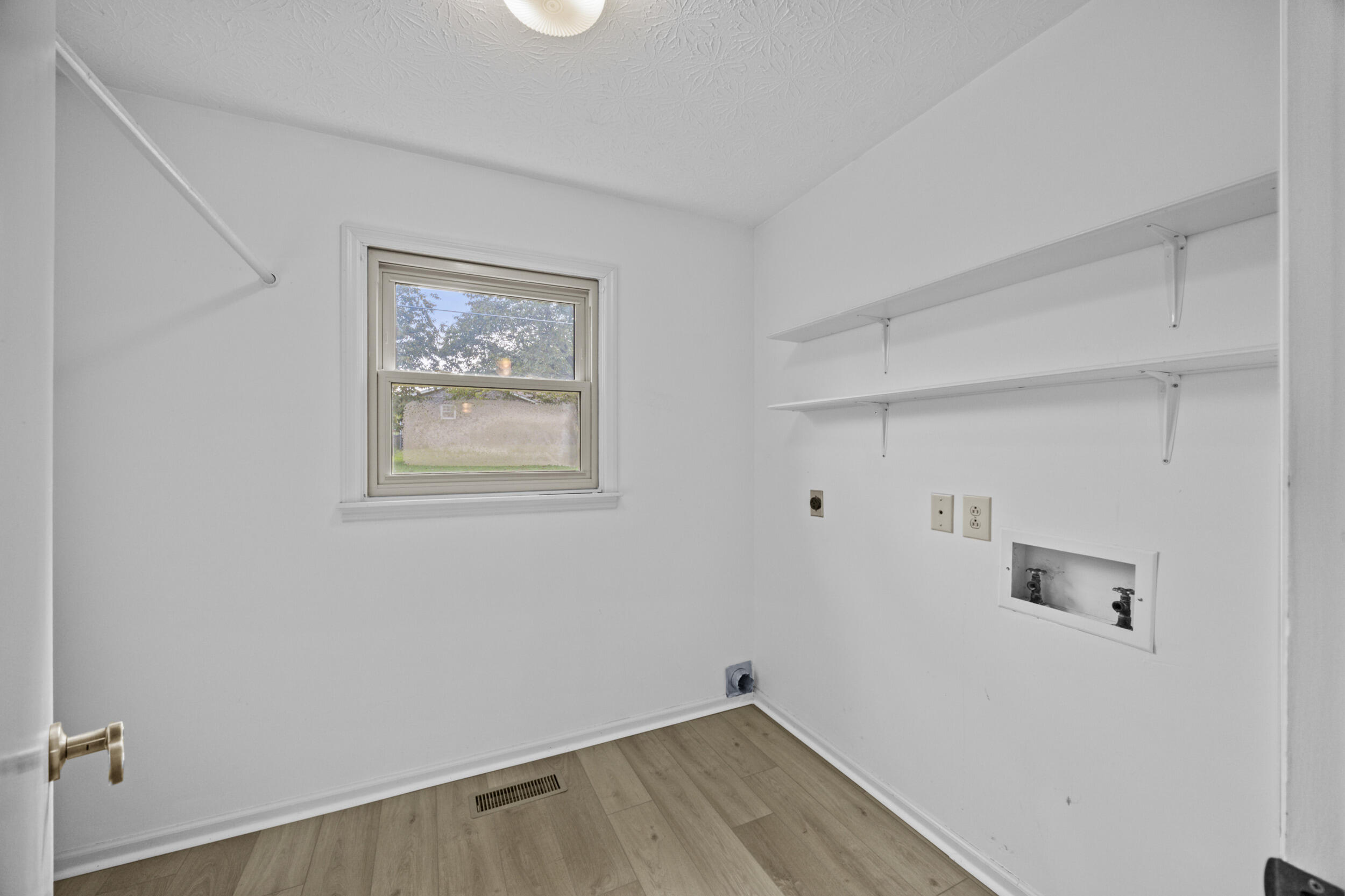 392 Dove Creek Road Property Photo 23