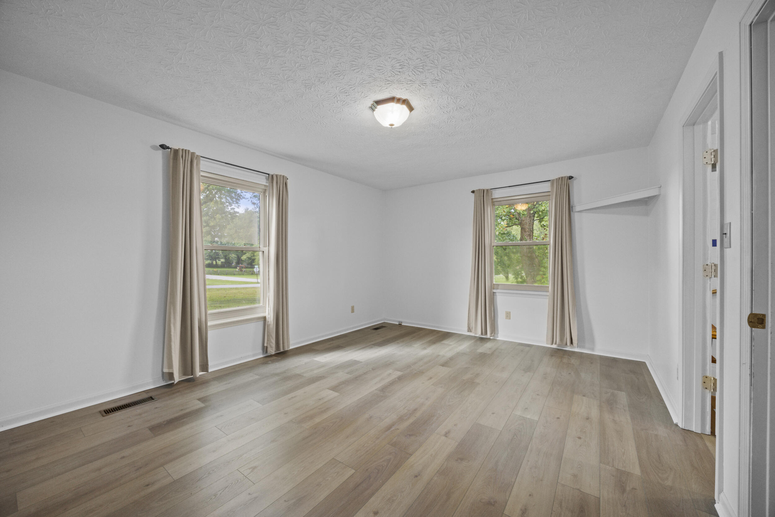 392 Dove Creek Road Property Photo 32