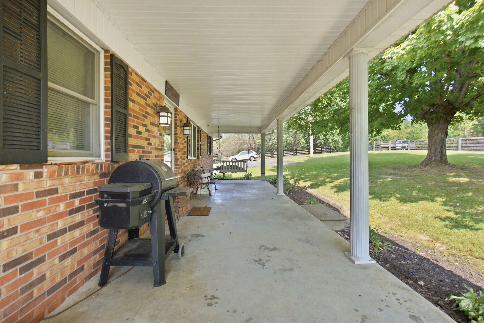 1300 Hurst School Road Property Photo 6