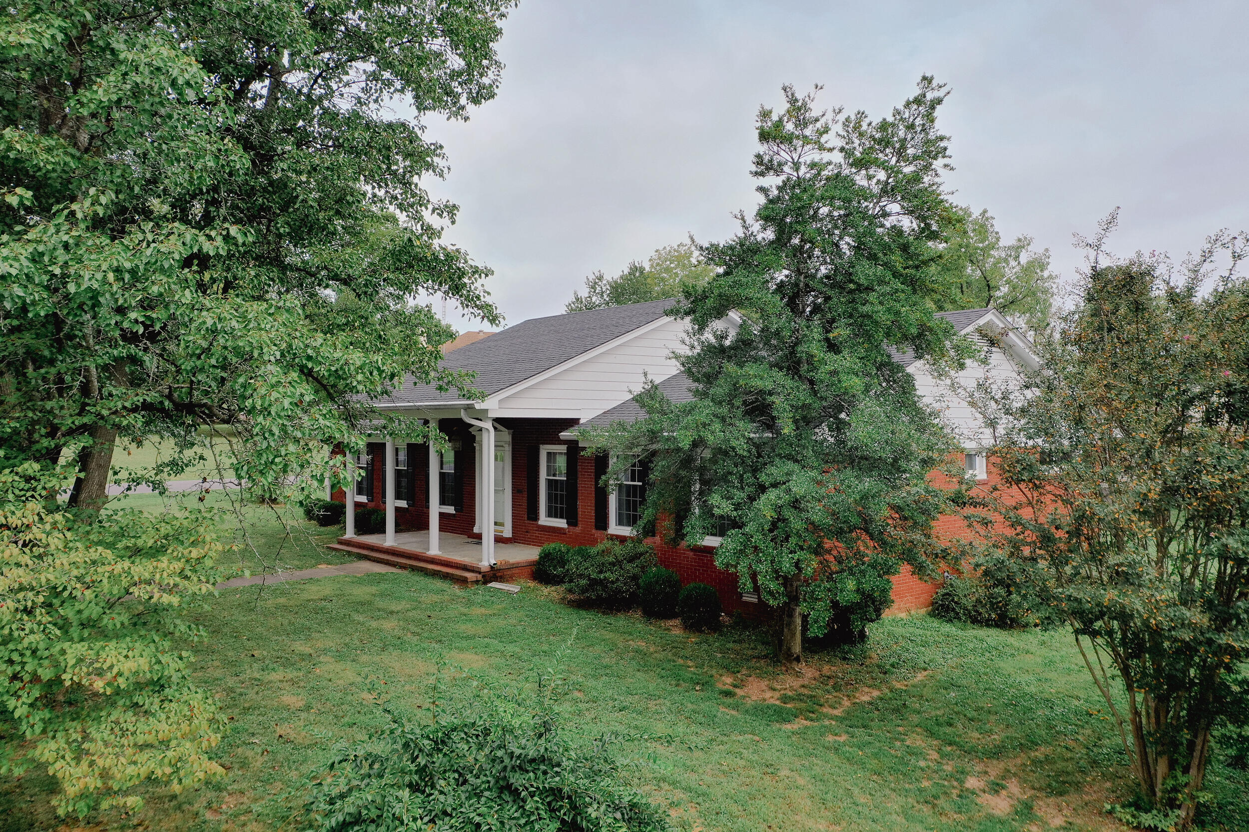 201 Cantrell Drive Property Photo 3