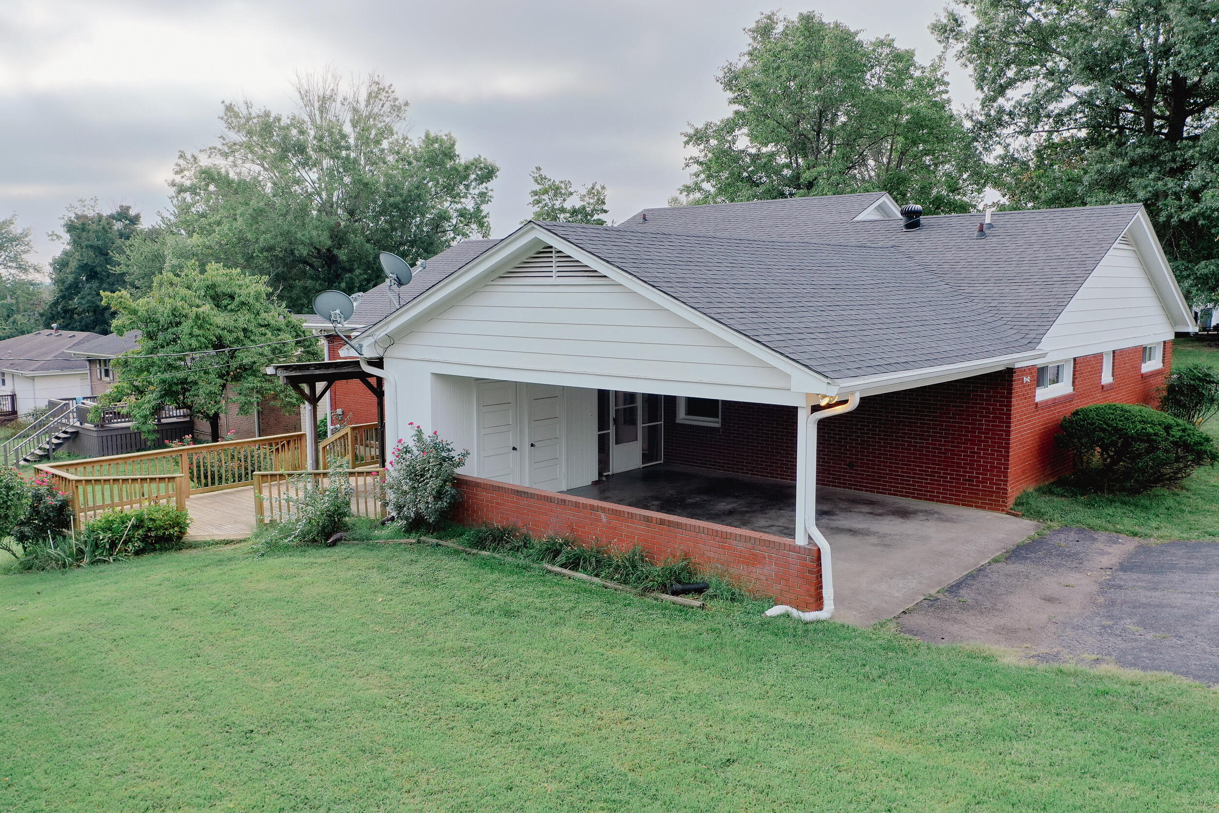 201 Cantrell Drive Property Photo 8