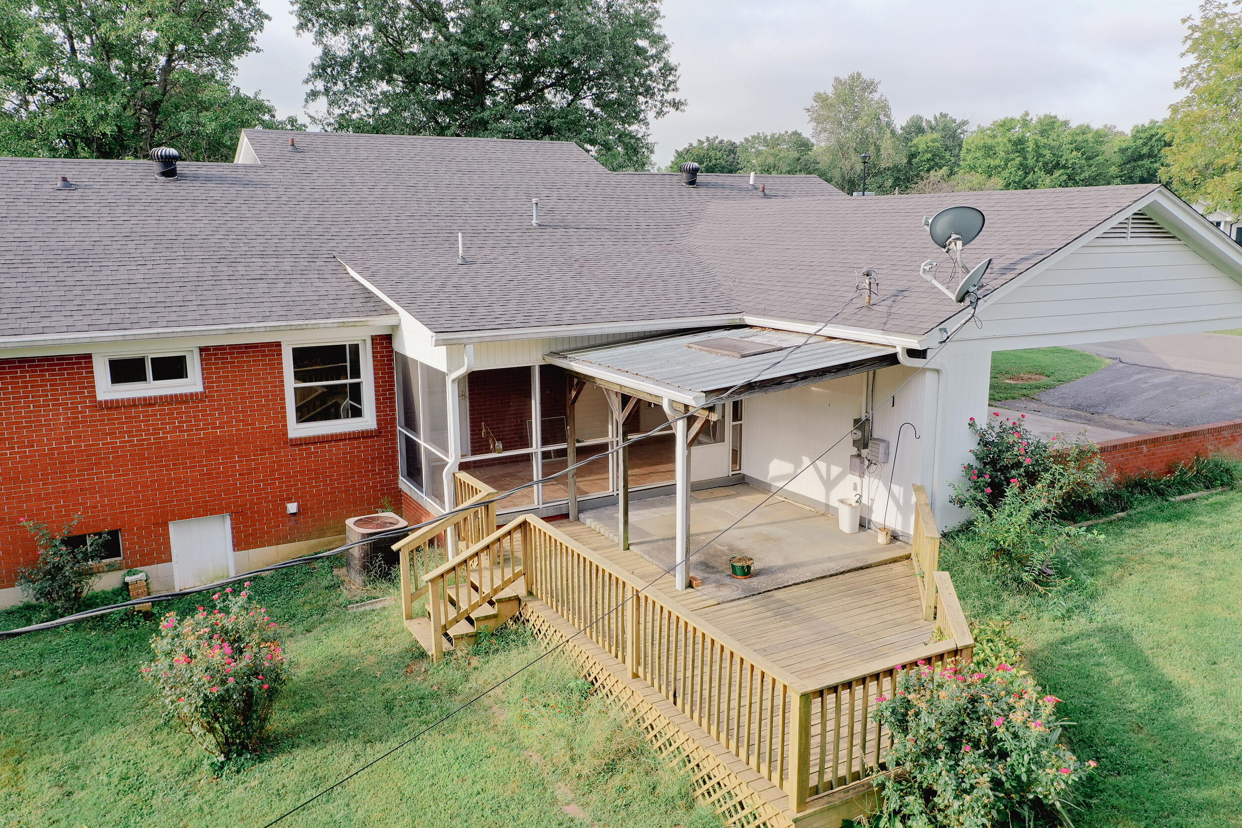 201 Cantrell Drive Property Photo 9
