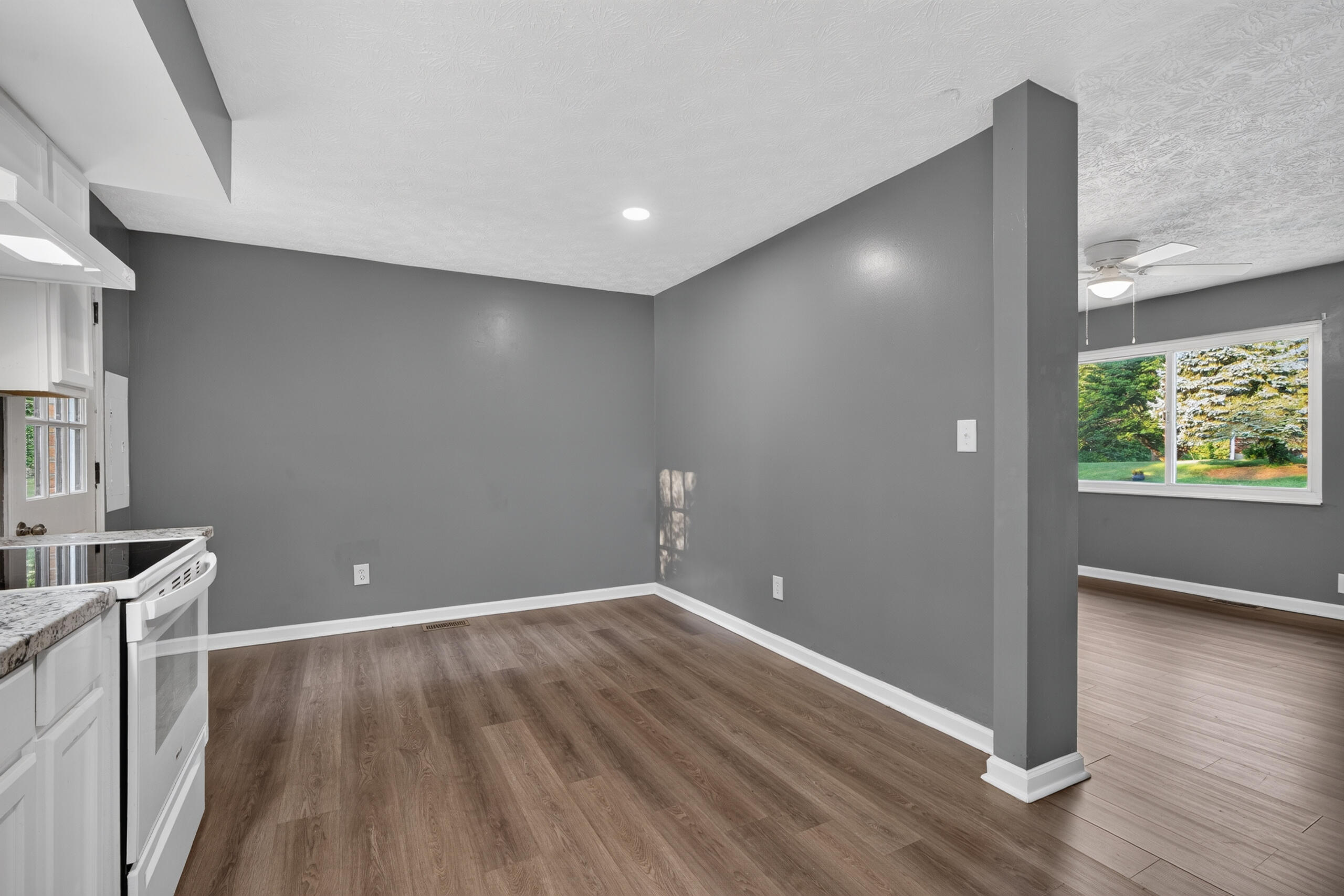 628 Windsor Way Property Photo 11