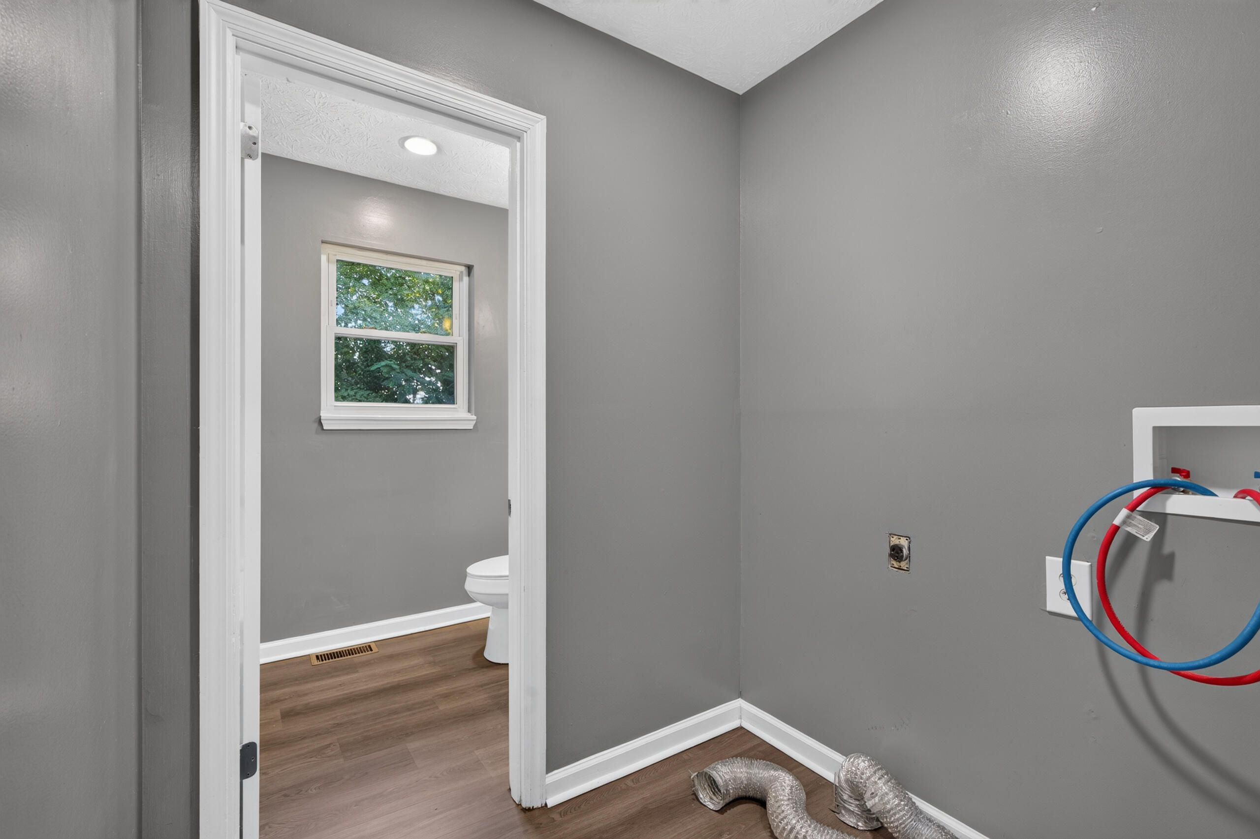 628 Windsor Way Property Photo 14