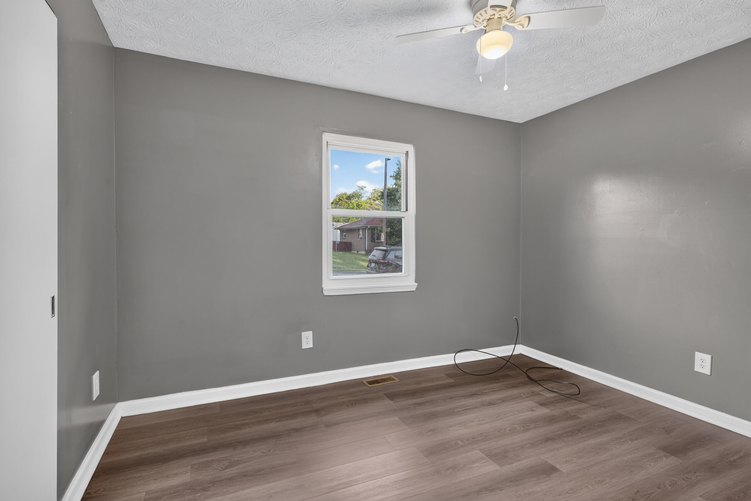 628 Windsor Way Property Photo 18