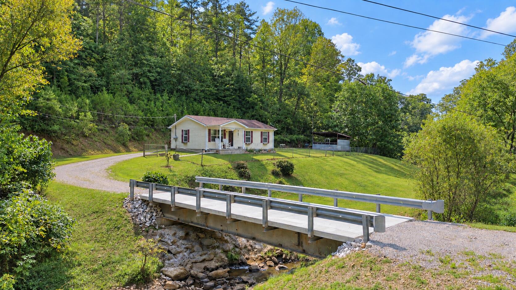229 W Highway 577 Property Photo 2