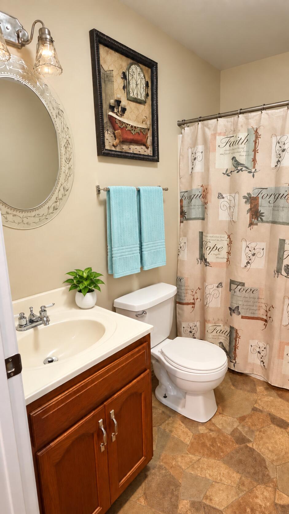 229 W Highway 577 Property Photo 10
