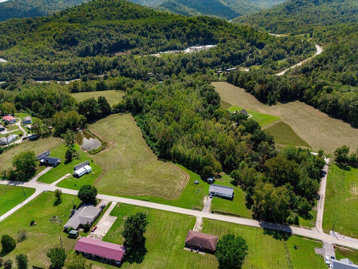 295 Becks Creek Rd Road Property Photo 8