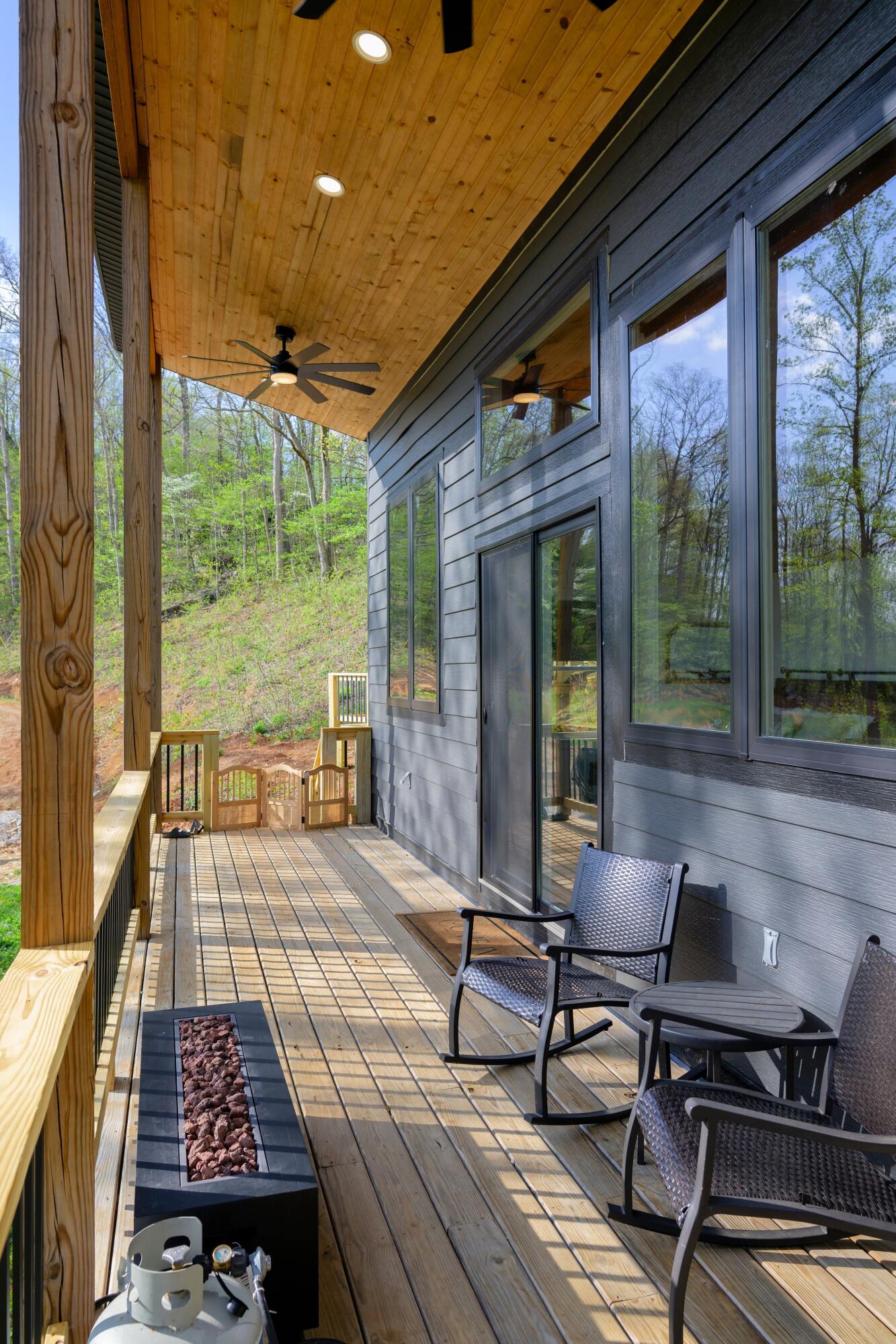 499 River Rock Road Property Photo 30