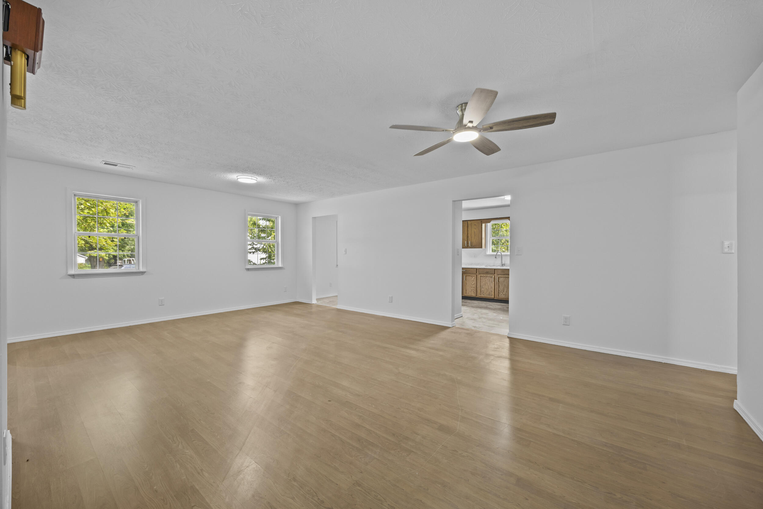 706 N Hamilton Street Property Photo 13